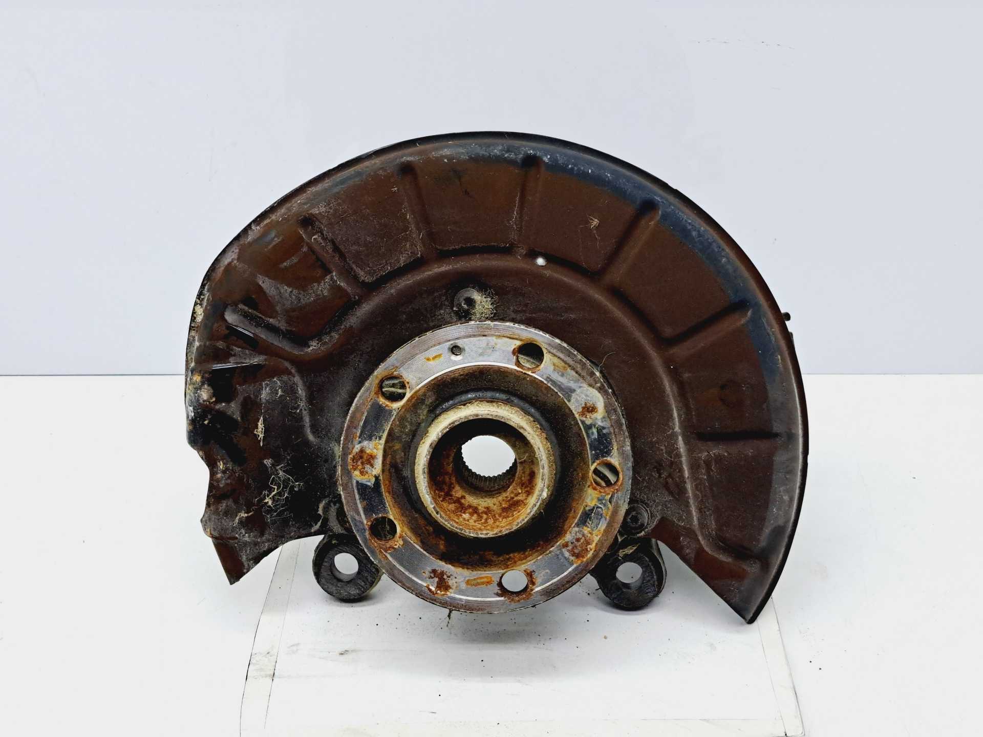 Recambio de mangueta delantera derecha para volkswagen golf plus (5m1) bluemotion edition referencia OEM IAM   