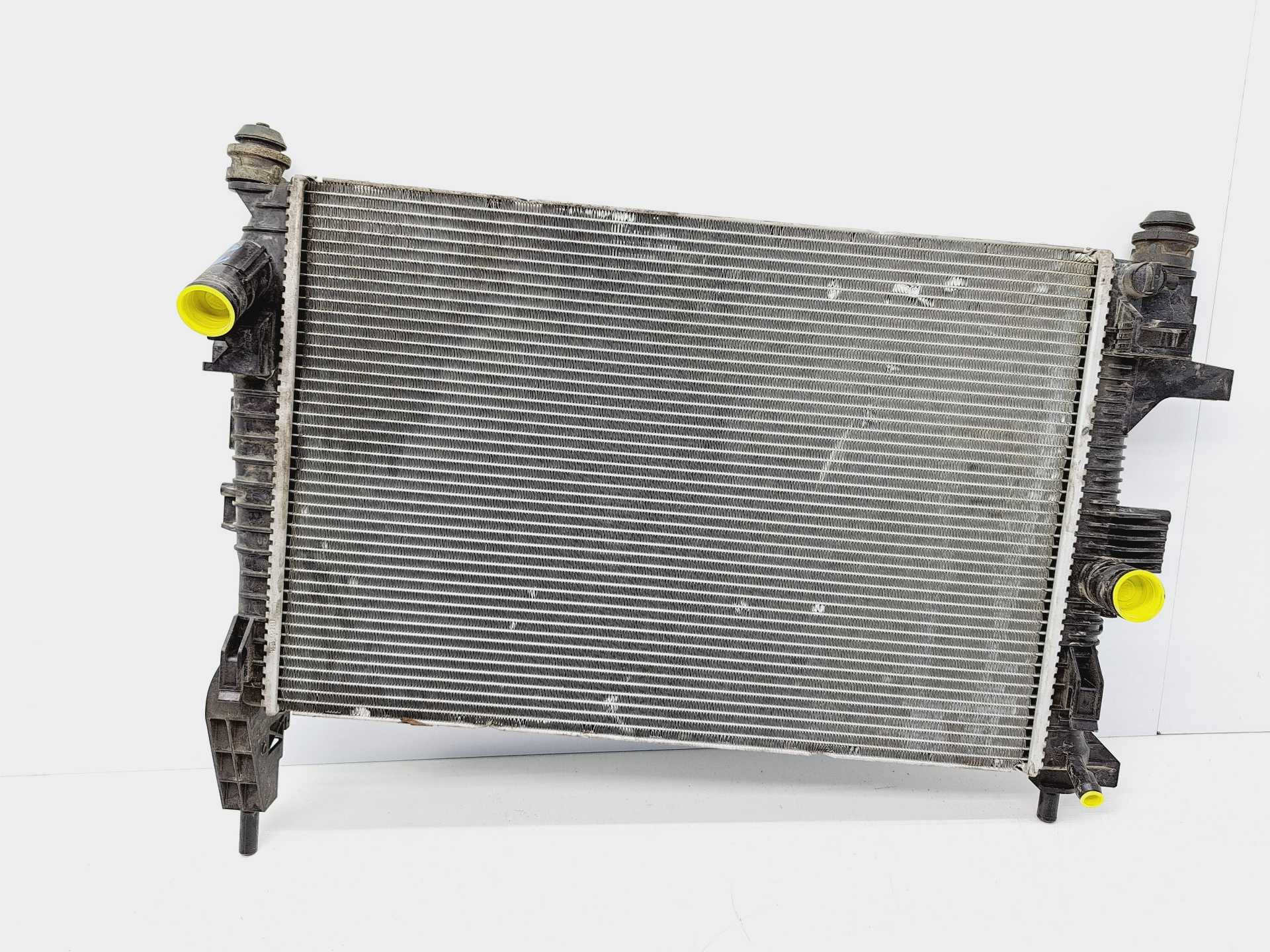 Recambio de radiador agua para ford focus lim. (cb8) edition referencia OEM IAM 6V618005VC FOMOCO 