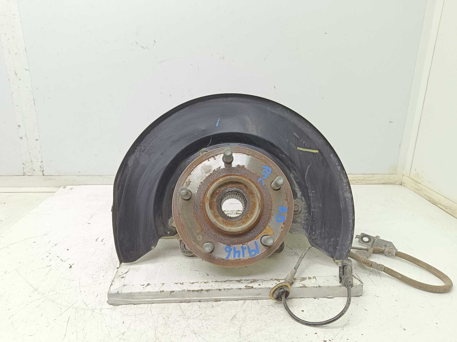 Recambio de mangueta delantera derecha para fiat freemont (345) urban referencia OEM IAM  K05171102AC 00K05171102AC