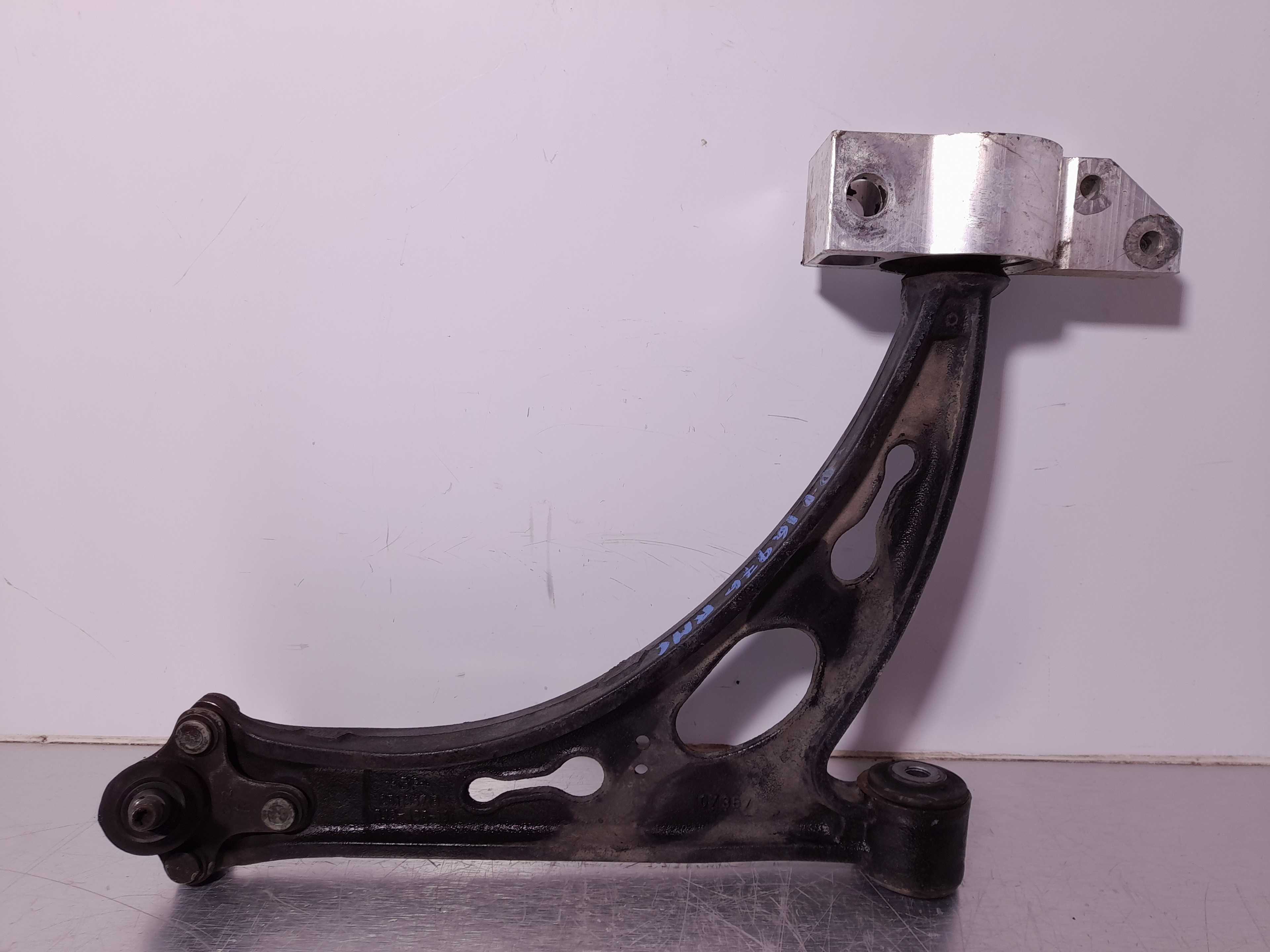 Recambio de brazo suspension inferior delantero derecho para audi a3 (8p) 2.0 tdi referencia OEM IAM 1K0407153G  