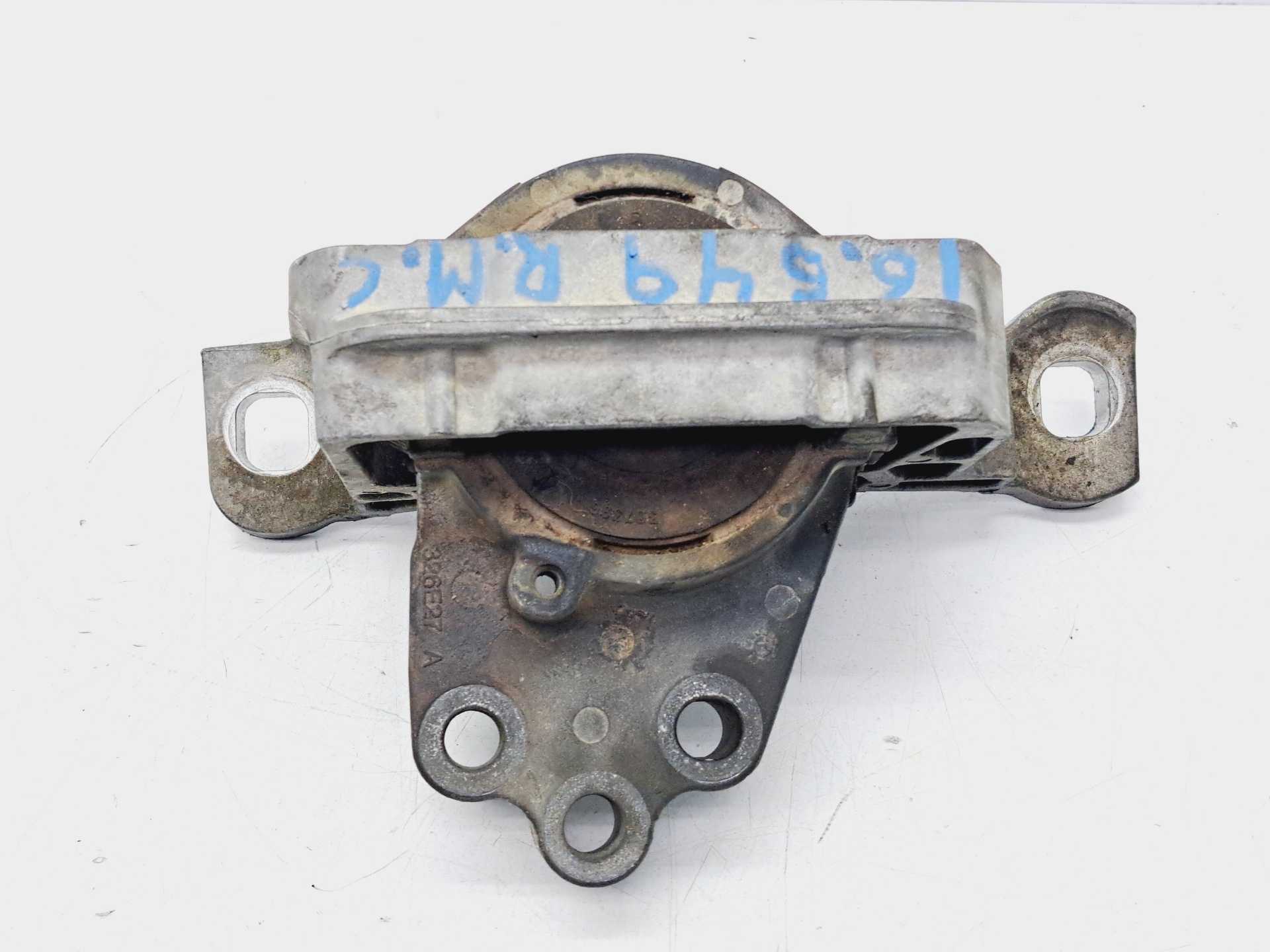 Recambio de soporte motor derecho para ford focus lim. (cb8) edition referencia OEM IAM CV616F012EB  
