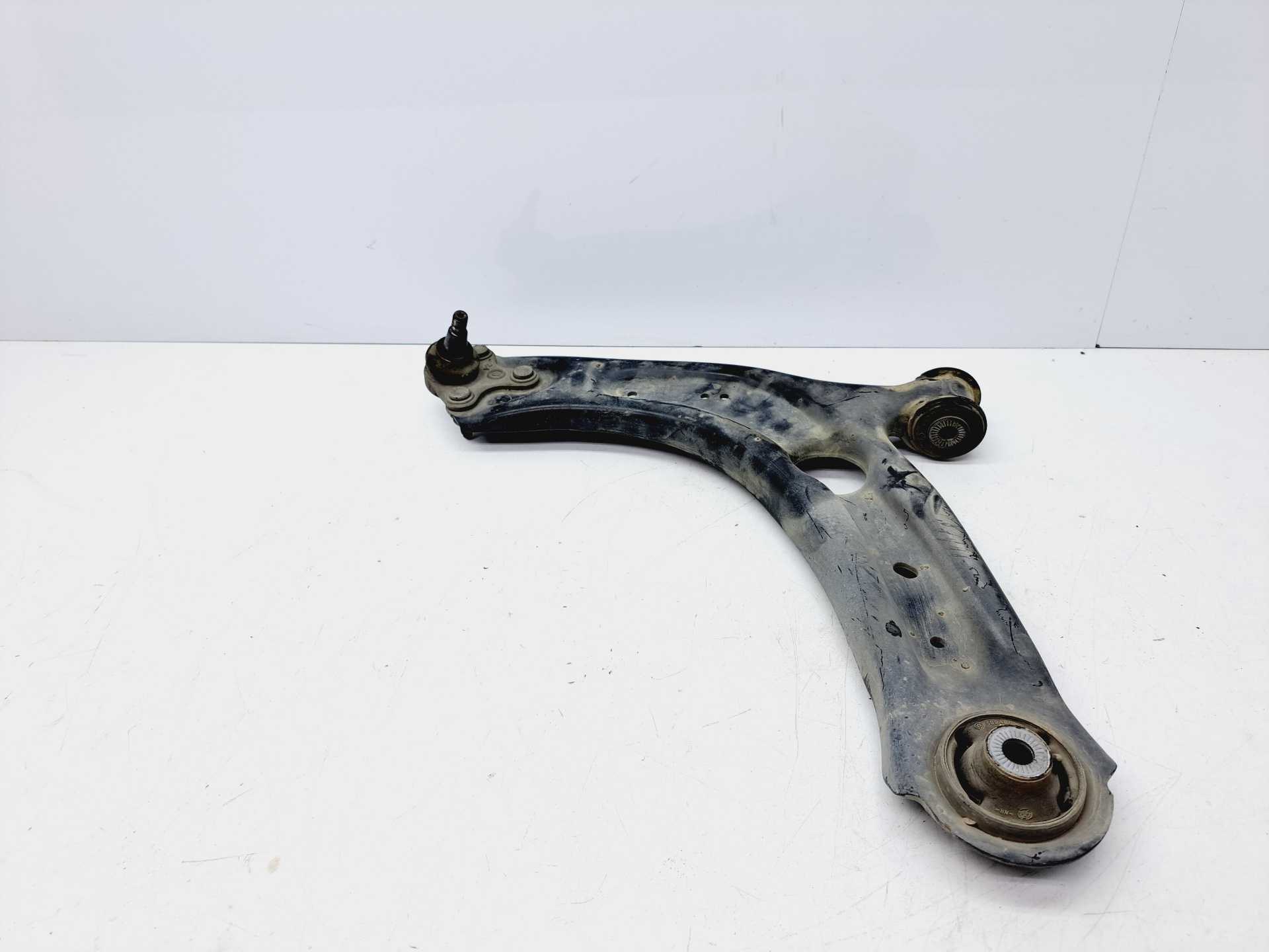 Recambio de brazo suspension inferior delantero izquierdo para volkswagen passat variant (3g5) advance bmt referencia OEM IAM  3