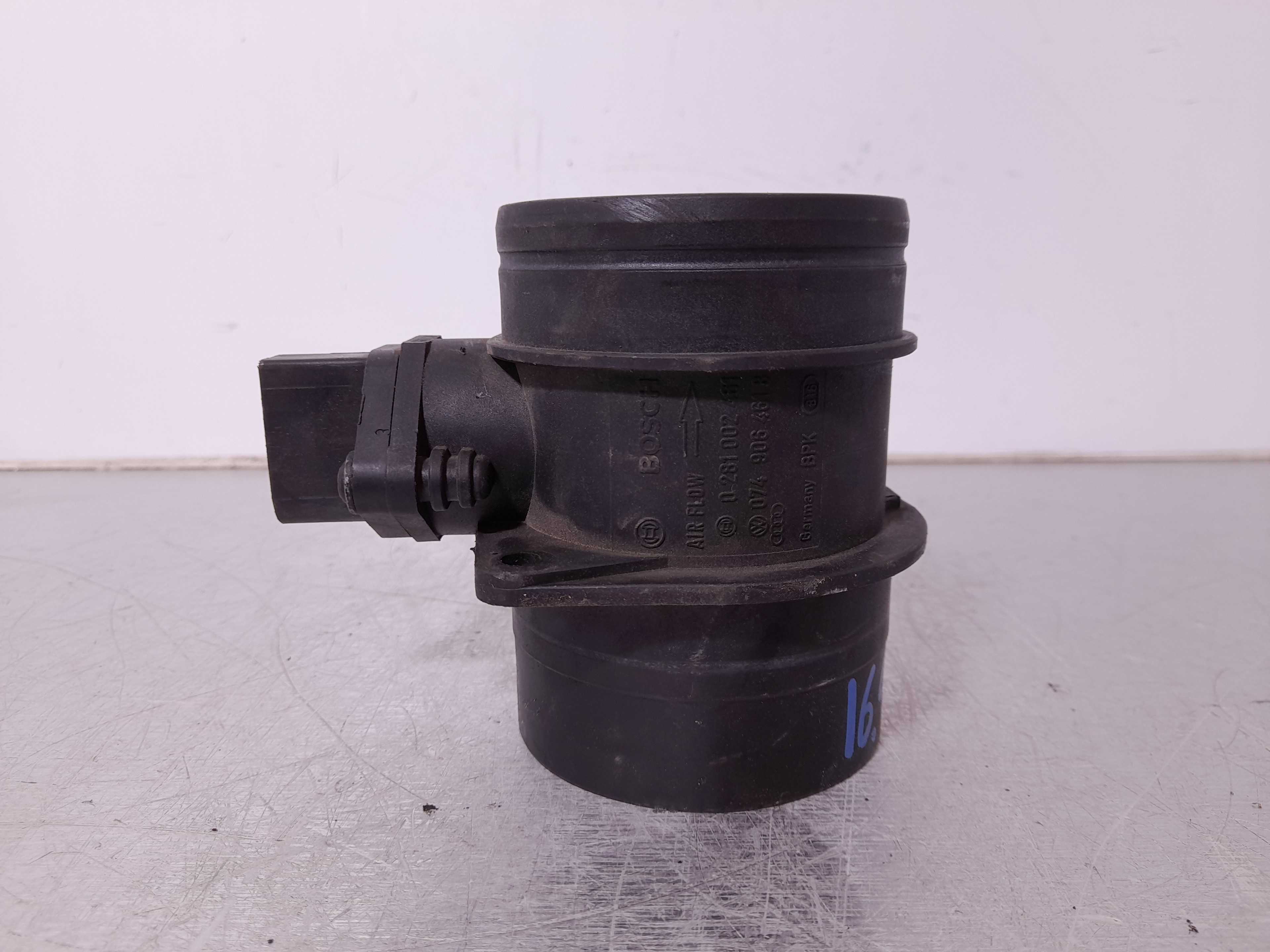 Recambio de caudalimetro para audi a3 (8p) 2.0 tdi referencia OEM IAM 0281002481 BOSCH 