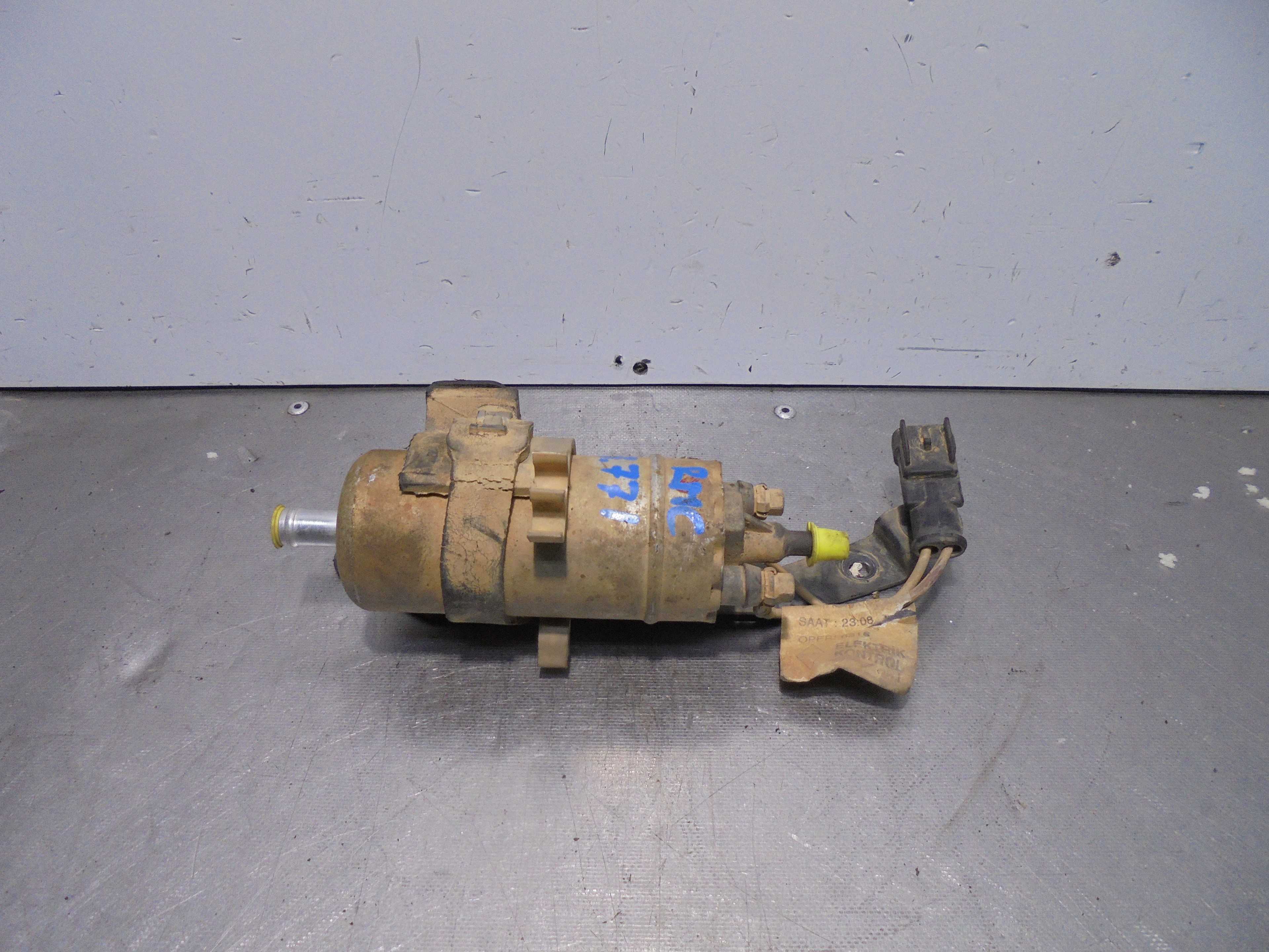 Recambio de bomba combustible para renault scenic (ja..) 1.9 dci authentique referencia OEM IAM 8200056568 DELPHI 