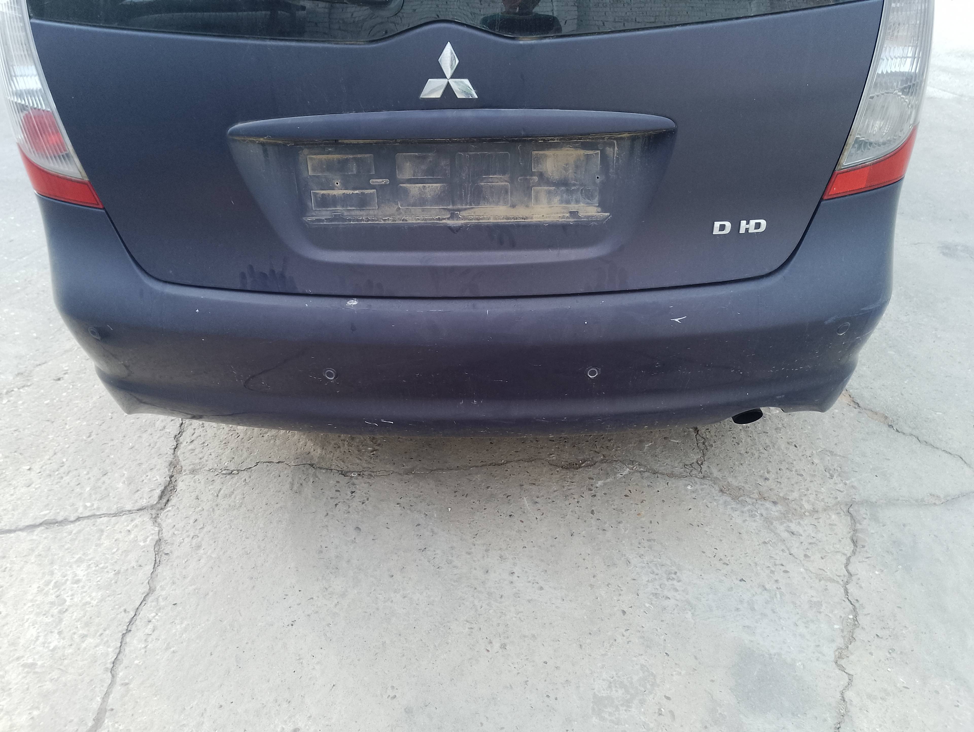 Recambio de paragolpes trasero para mitsubishi grandis (na0w) 2.0 di-d inform referencia OEM IAM   