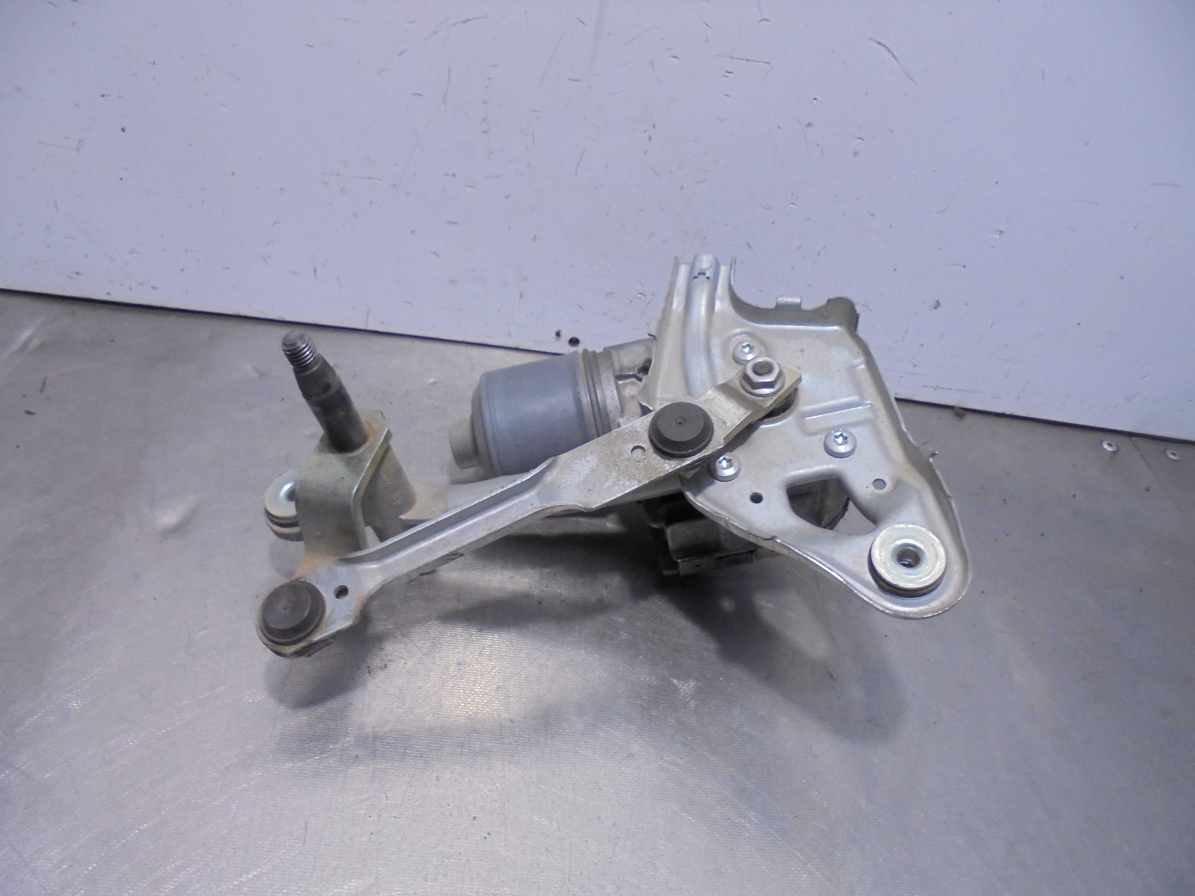 Recambio de motor limpia delantero para peugeot 5008 1.6 hdi fap referencia OEM IAM 9671062380 1397220577 BOSCH