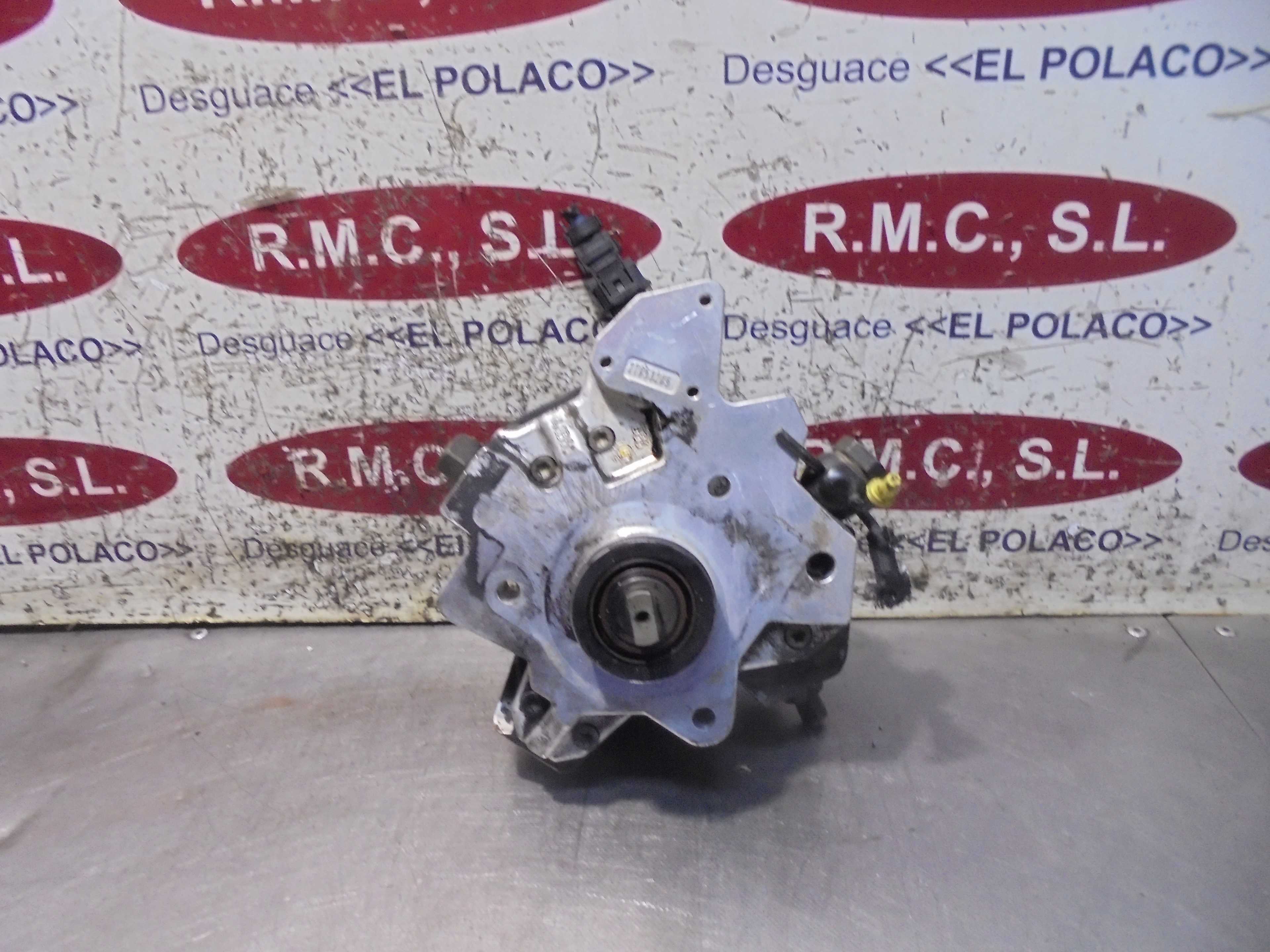 Recambio de bomba inyeccion para kia carens 2.0 crdi ex monovolumen referencia OEM IAM 3310027400 BOSCH 