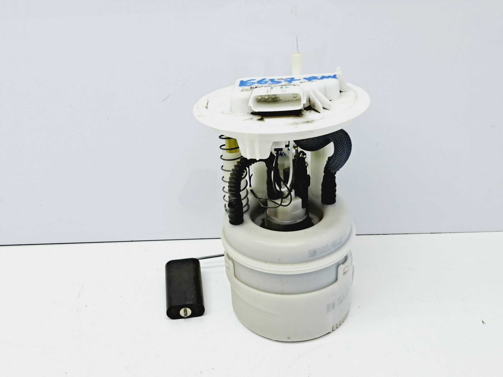 Recambio de aforador para renault clio v edition one referencia OEM IAM 172021210R  