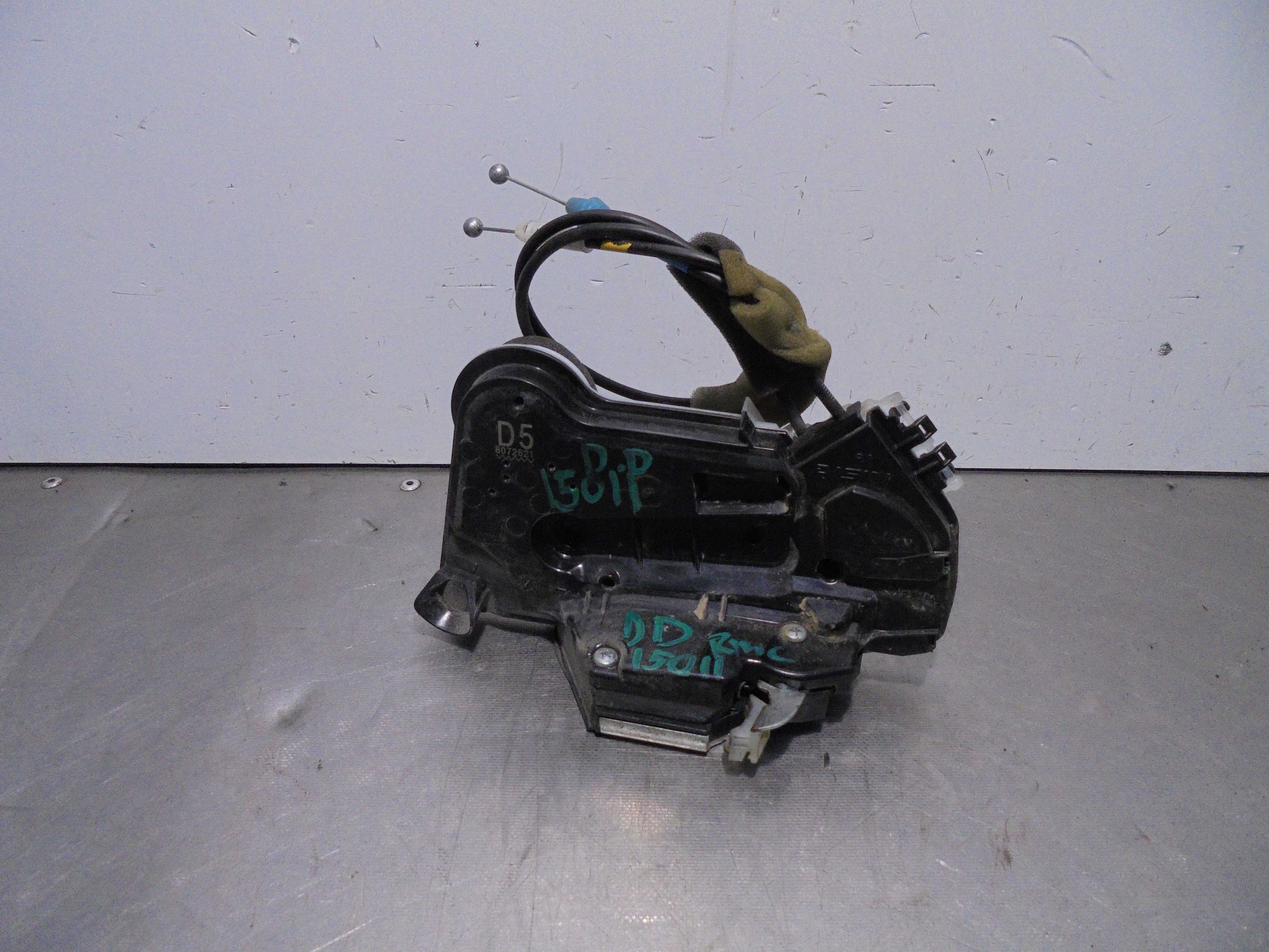 Recambio de cerradura puerta delantera derecha para toyota prius+ 1.8 16v cat referencia OEM IAM  ELECTRICA 5 PUERTAS 