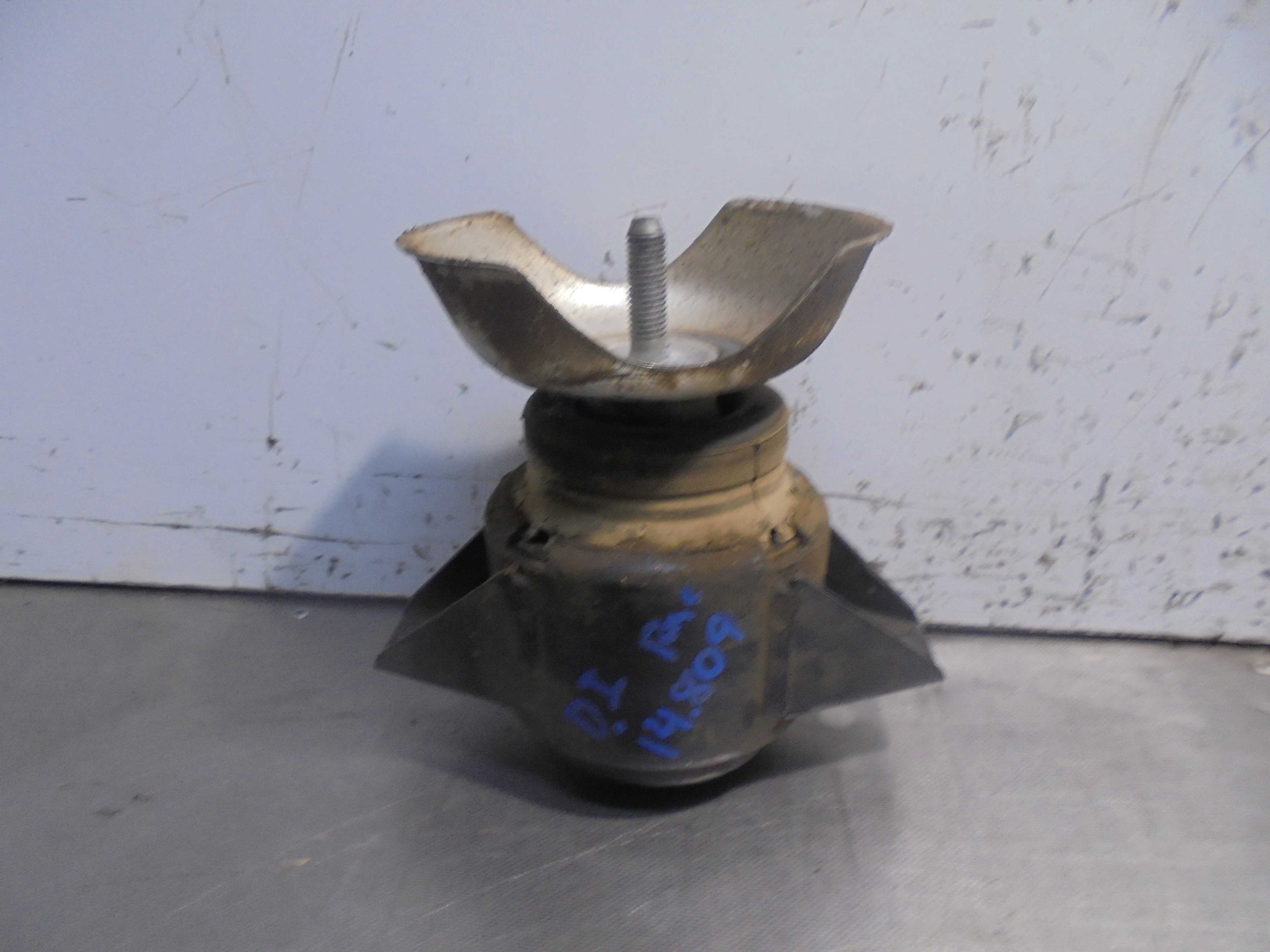 Recambio de soporte motor izquierdo para land rover discovery 2.5 turbodiesel referencia OEM IAM   