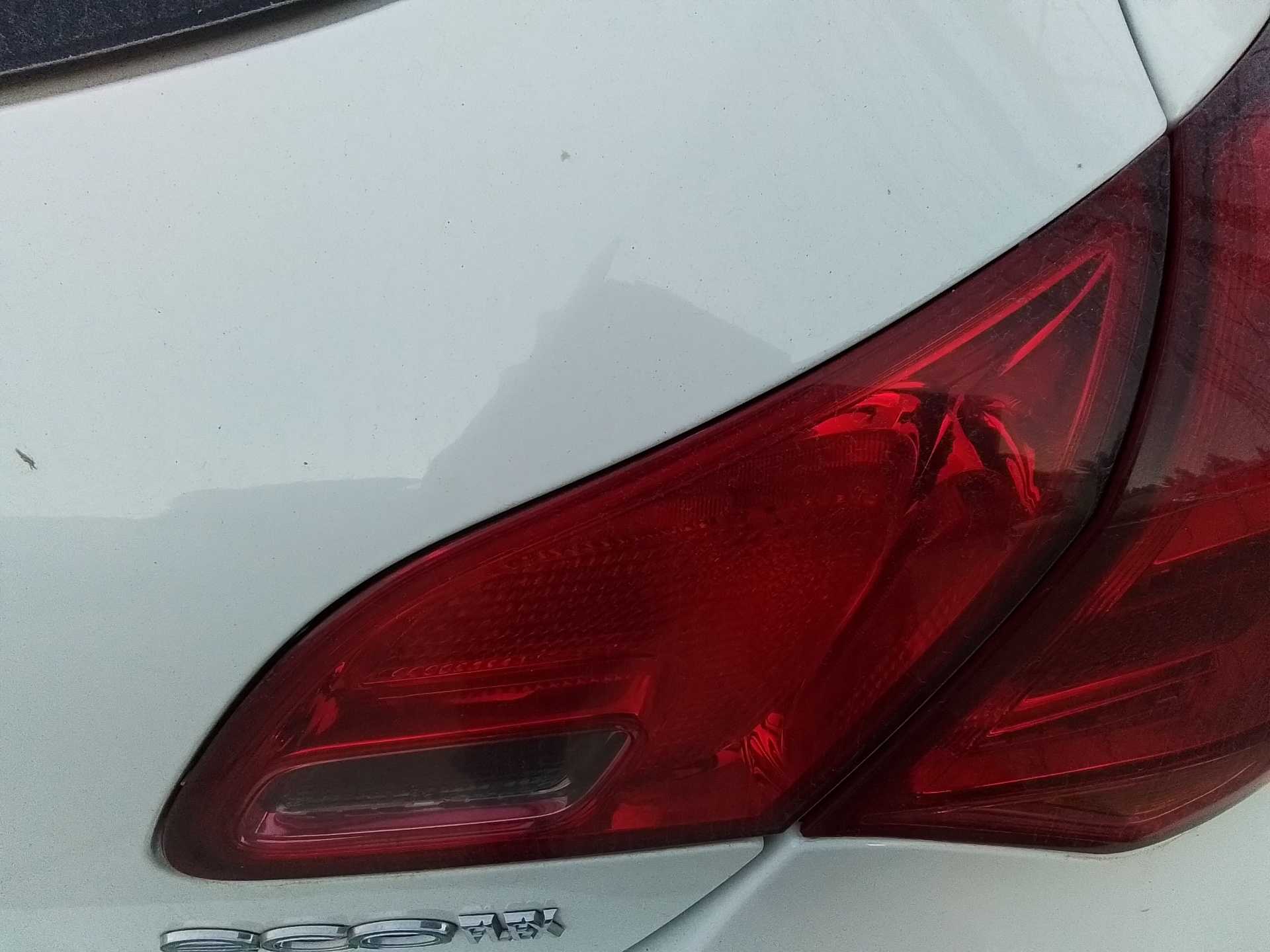 Recambio de piloto porton trasero derecho para opel astra j lim. 1.3 16v cdti referencia OEM IAM   