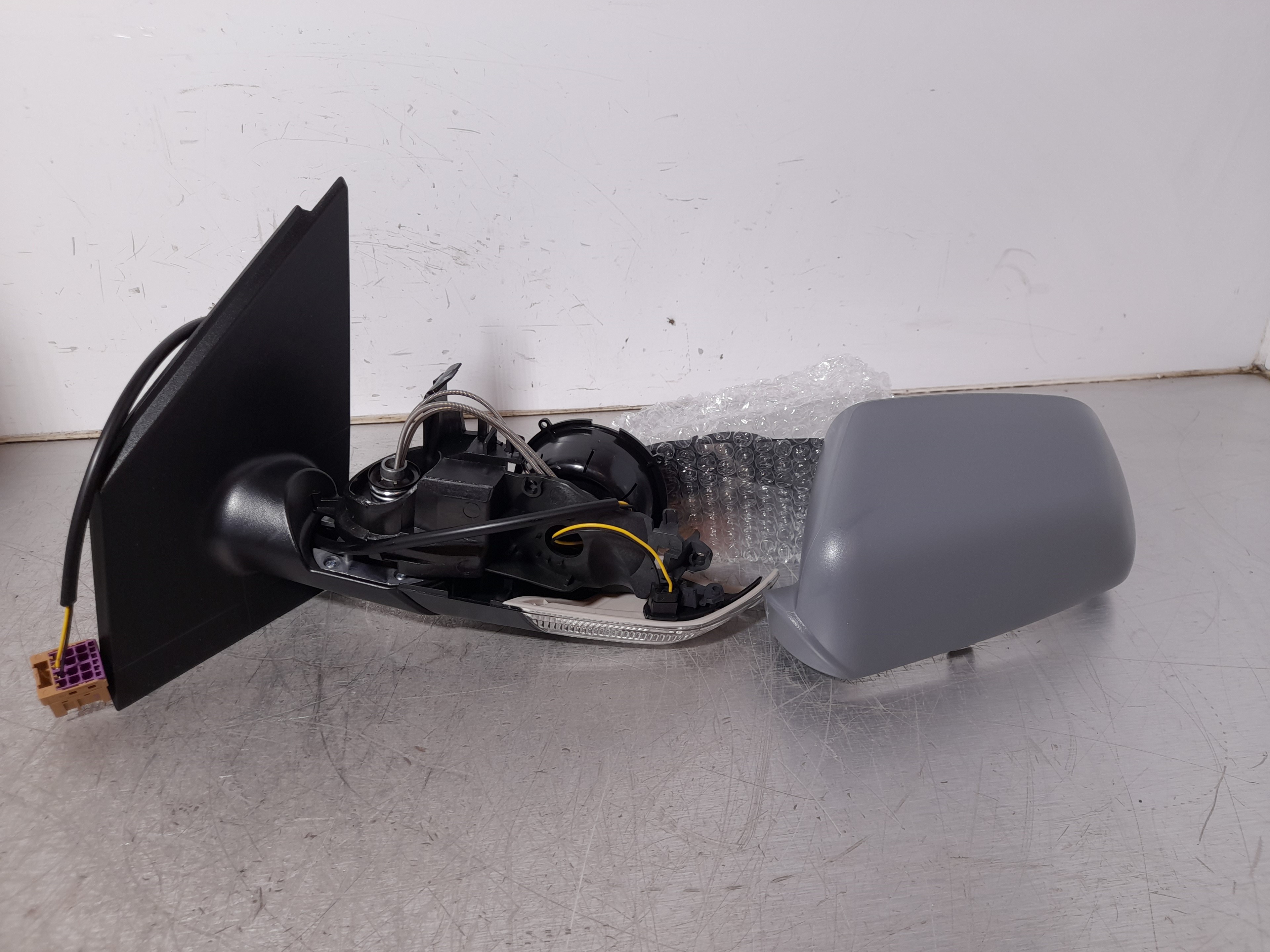 Recambio de retrovisor izquierdo para volkswagen polo (9n3) referencia OEM IAM  IPARLUX 
