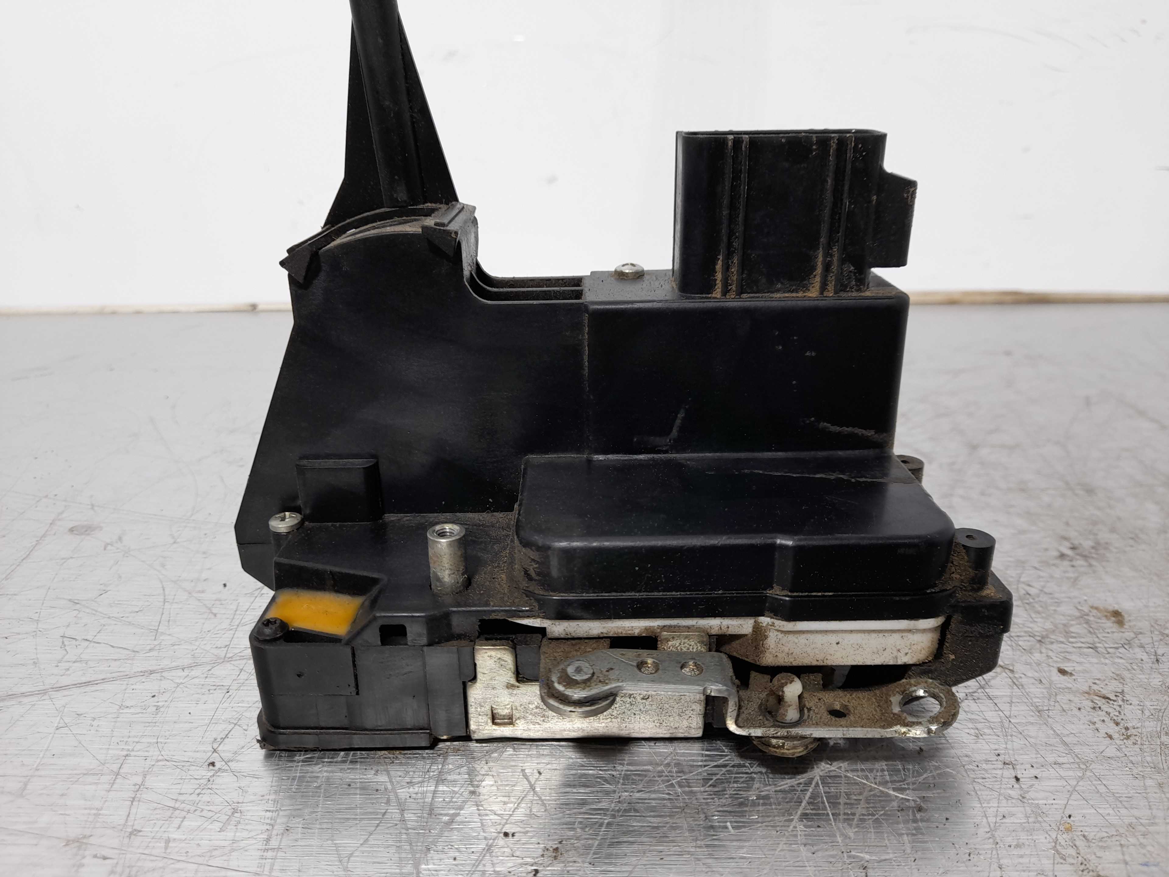 Recambio de cerradura puerta trasera derecha para ford fiesta (cbk) 1.4 tdci cat referencia OEM IAM   