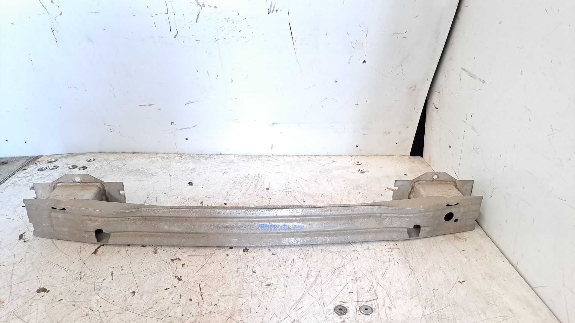 Recambio de refuerzo paragolpes trasero para opel astra j lim. 1.3 16v cdti referencia OEM IAM 12775070  