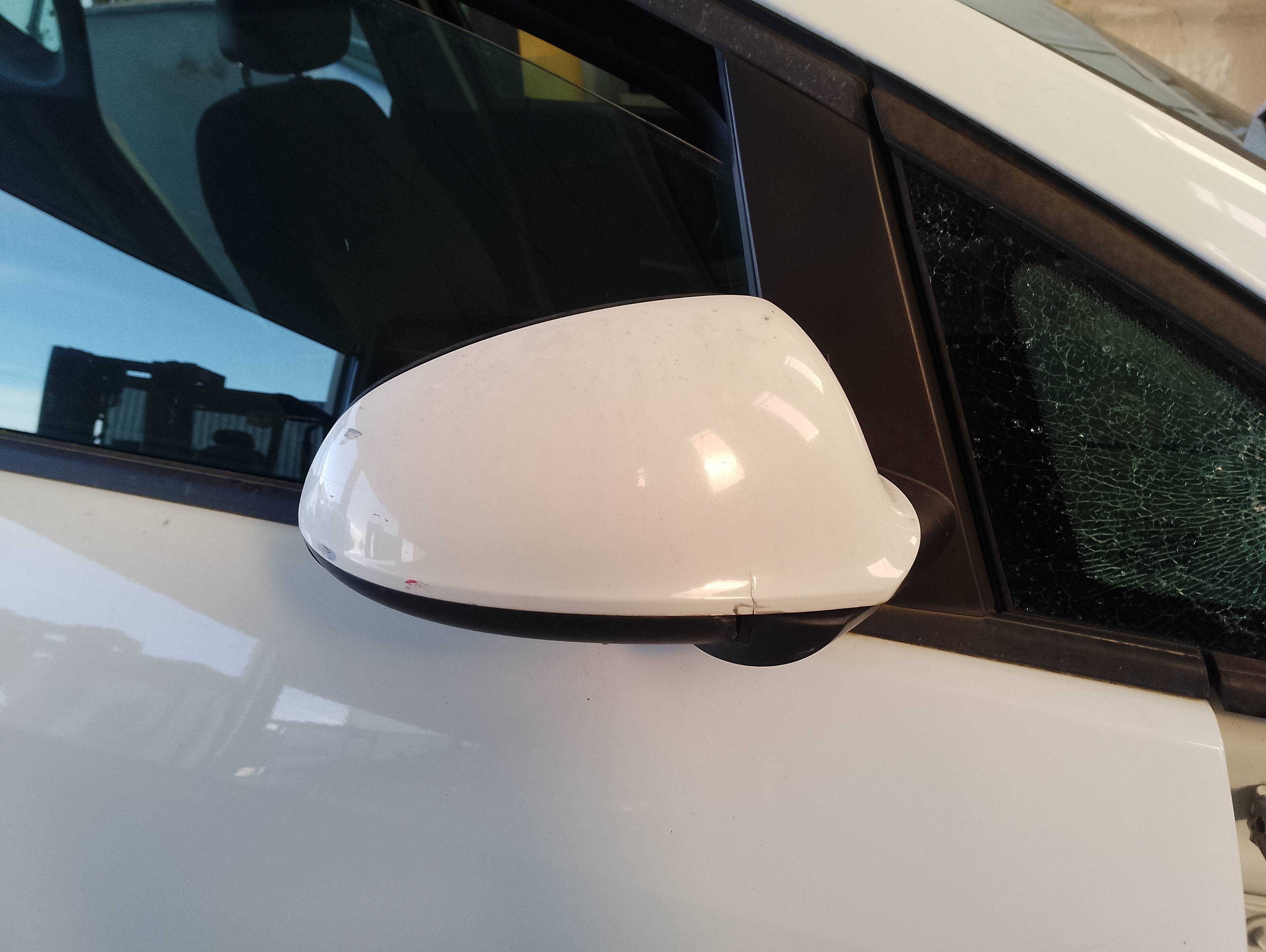 Recambio de retrovisor derecho para opel astra j lim. 1.3 16v cdti referencia OEM IAM   