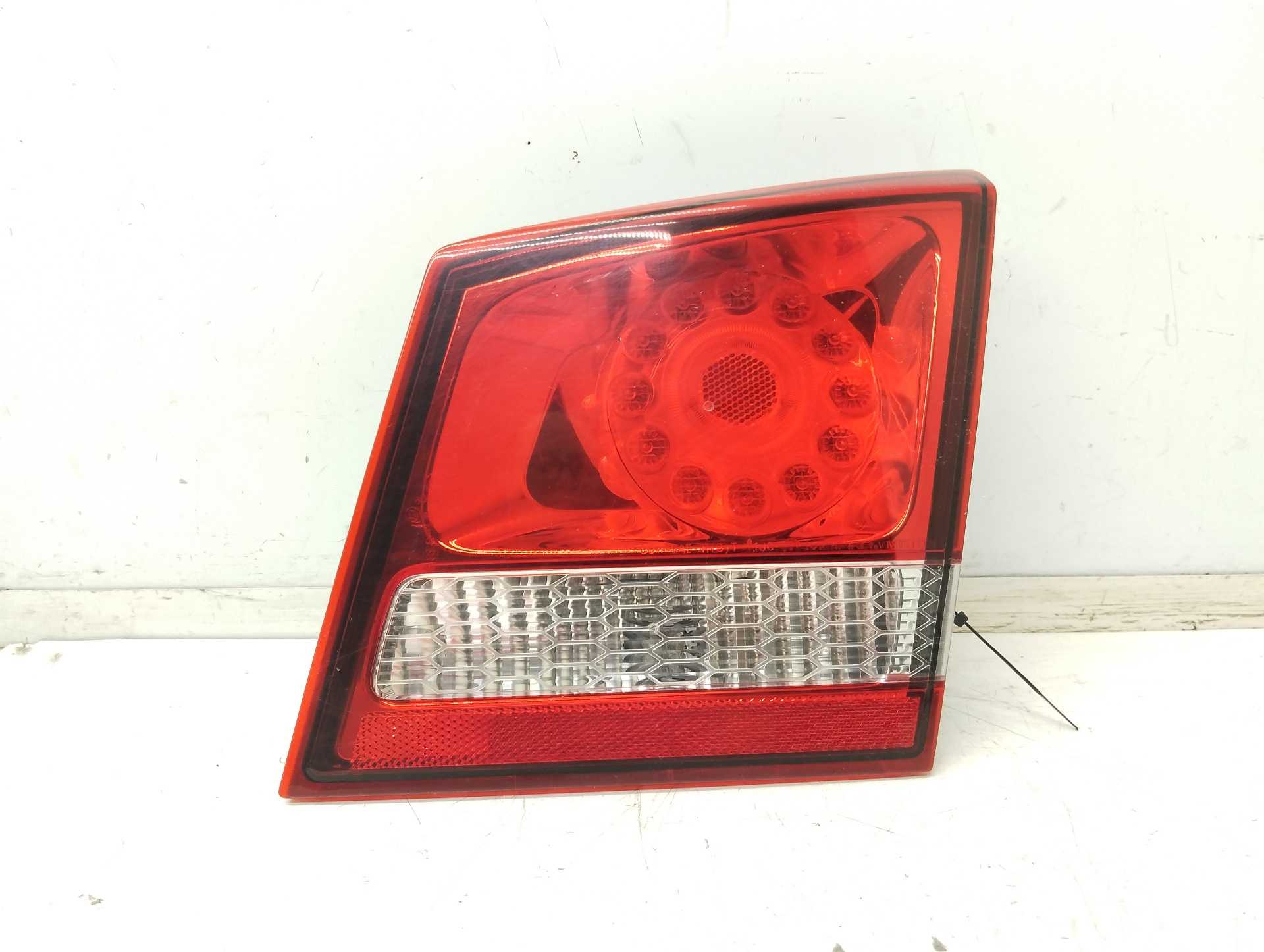 Recambio de piloto porton trasero derecho para fiat freemont (345) urban referencia OEM IAM 68078516AE  