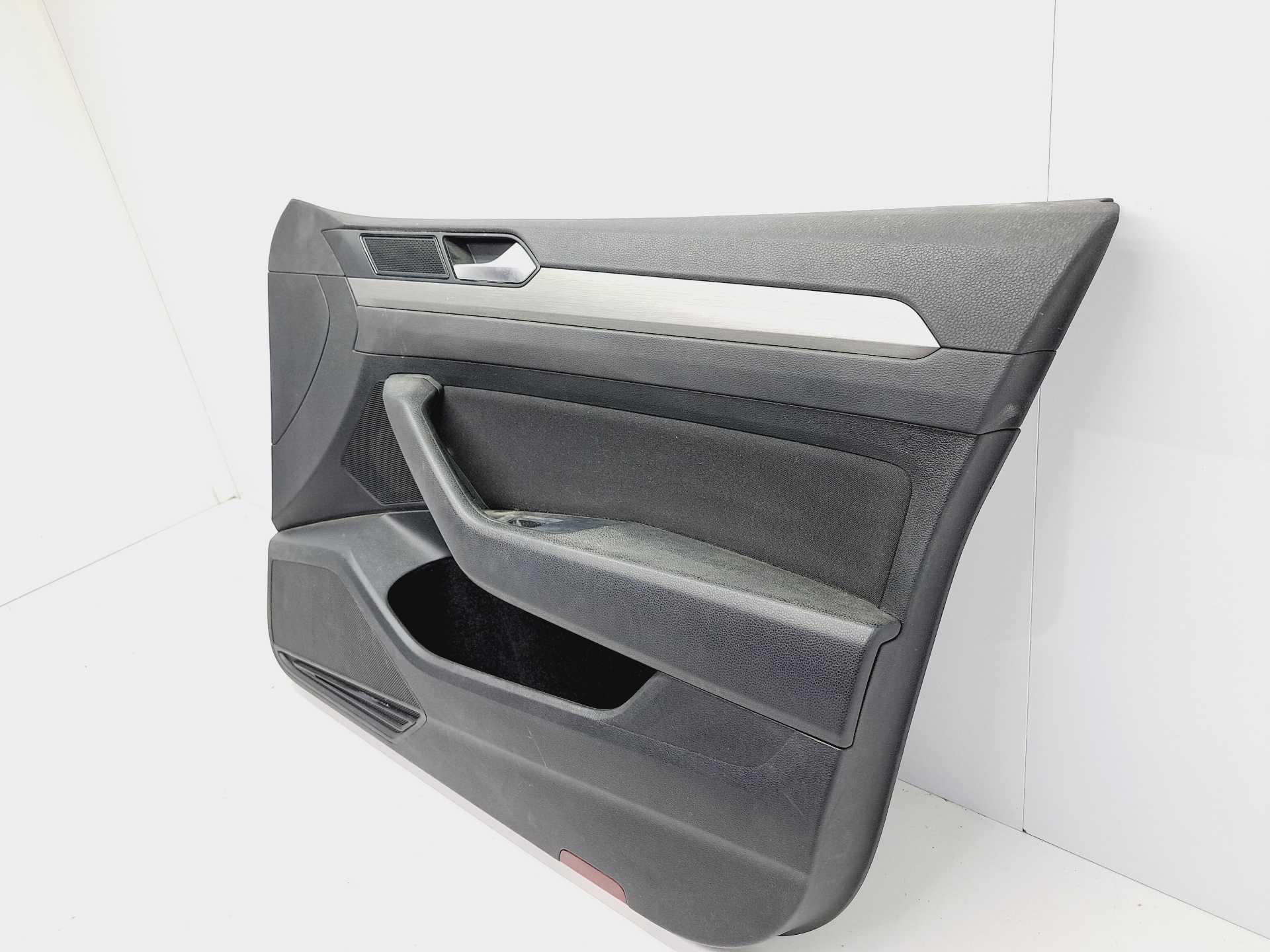 Recambio de guarnecido puerta delantera derecha para volkswagen passat variant (3g5) advance bmt referencia OEM IAM 3G1867410  