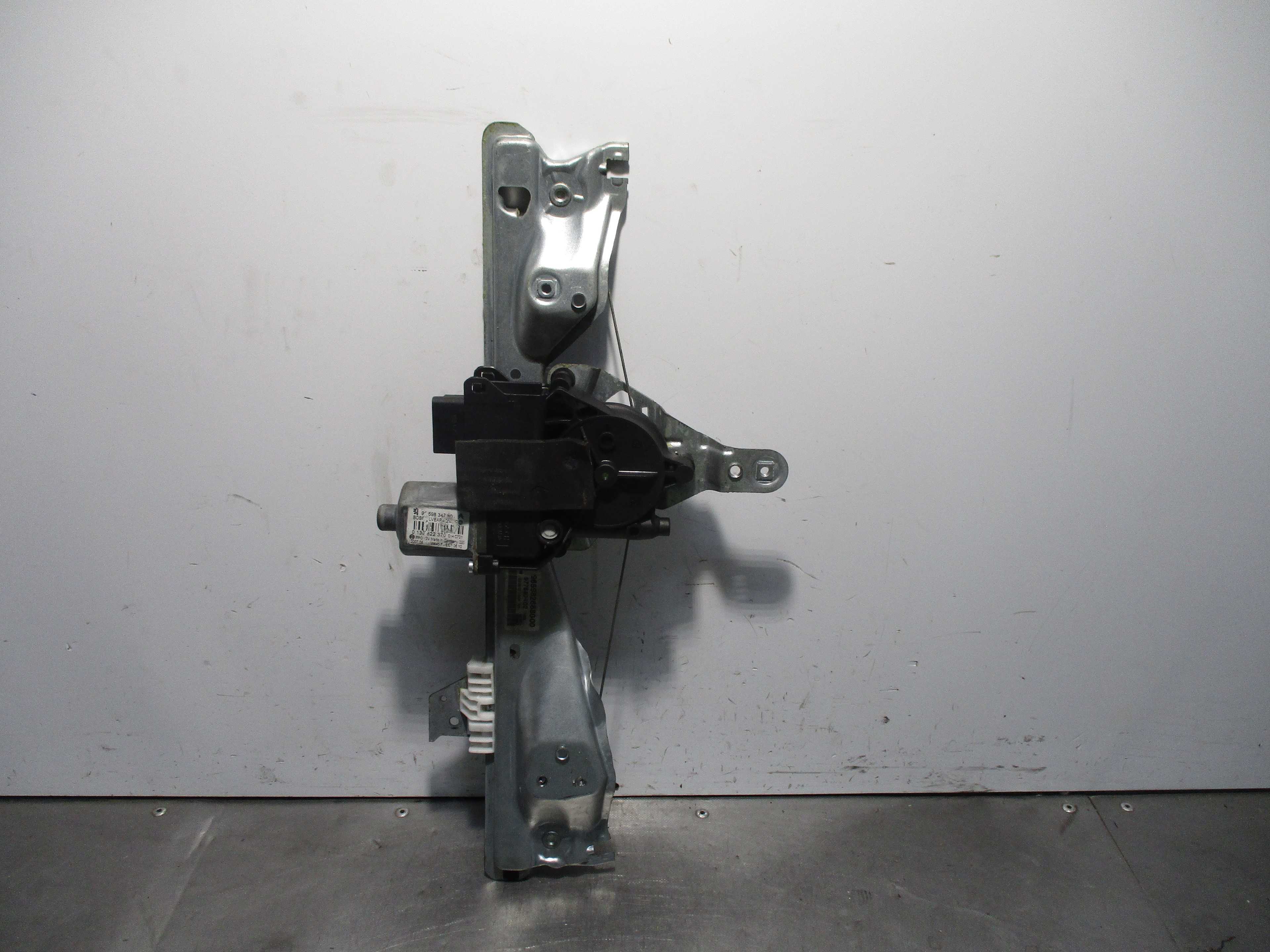 Recambio de elevalunas trasero derecho para peugeot 308 sport referencia OEM IAM 9659826680 ELECTRICO CONFORT 5 PUERTAS 13082237