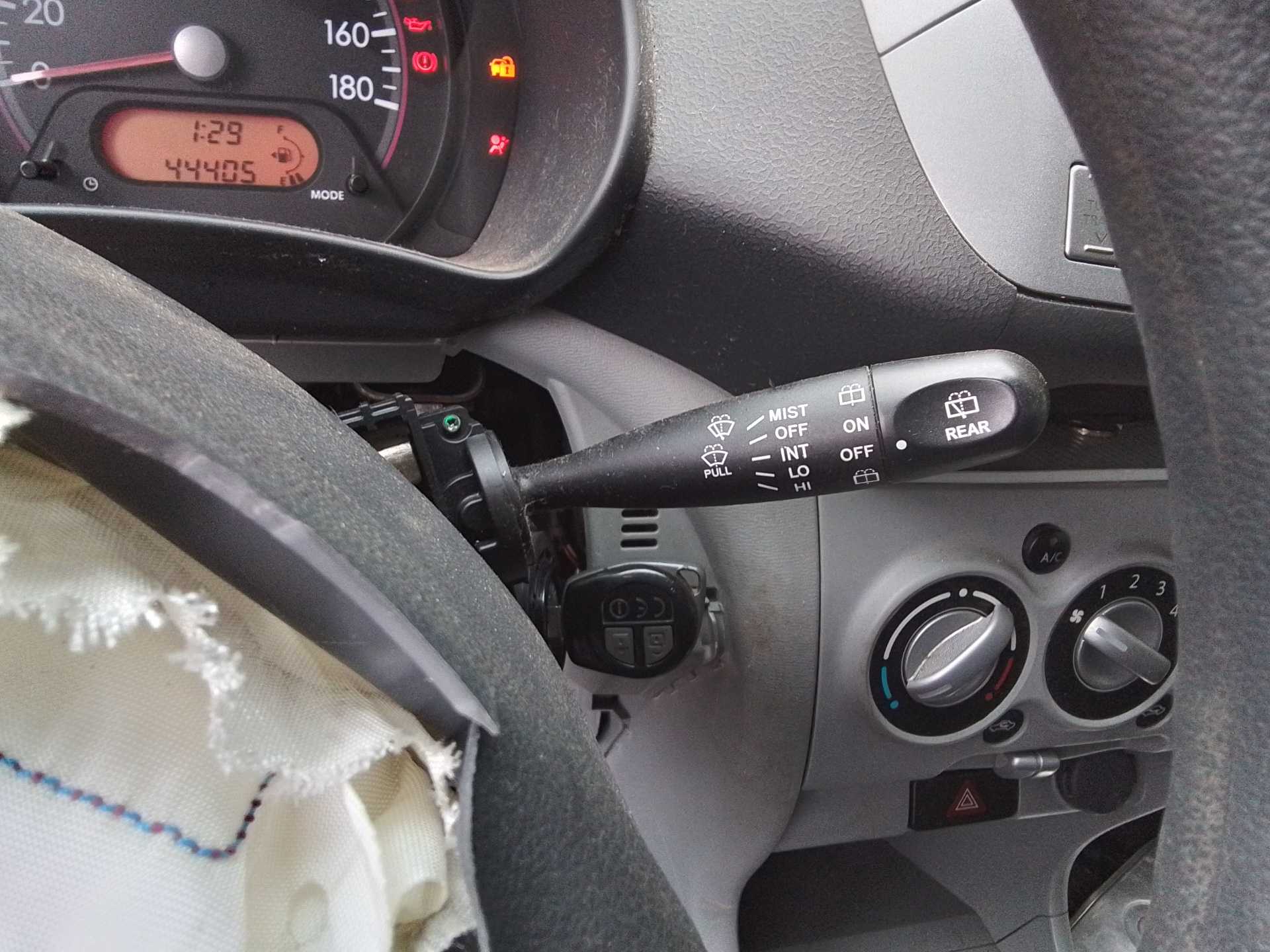 Recambio de mando limpia para nissan pixo (uao) acenta referencia OEM IAM   