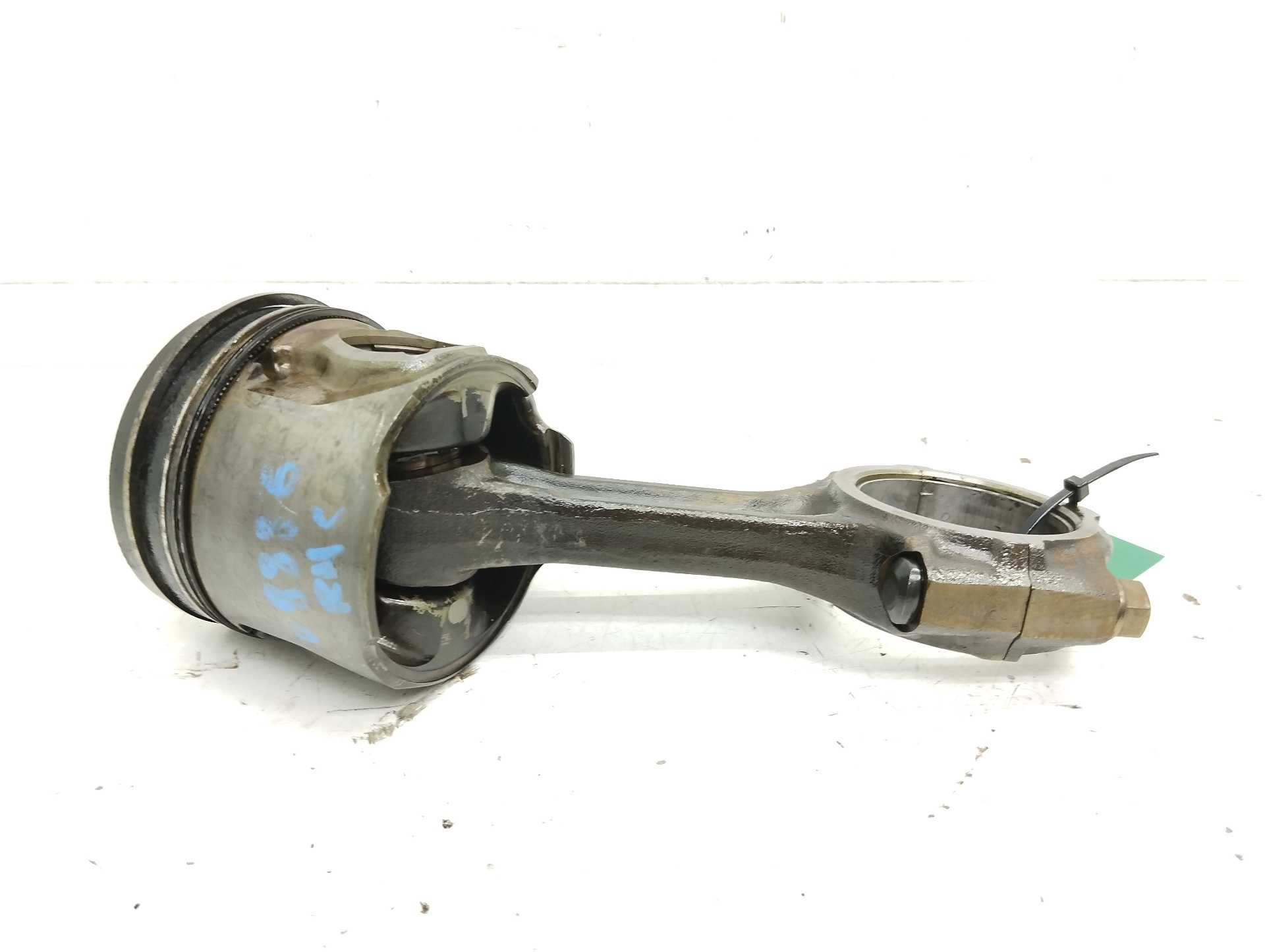 Recambio de piston para kia sorento 2.5 crdi concept referencia OEM IAM 234104A900 234104A902 234104A901
