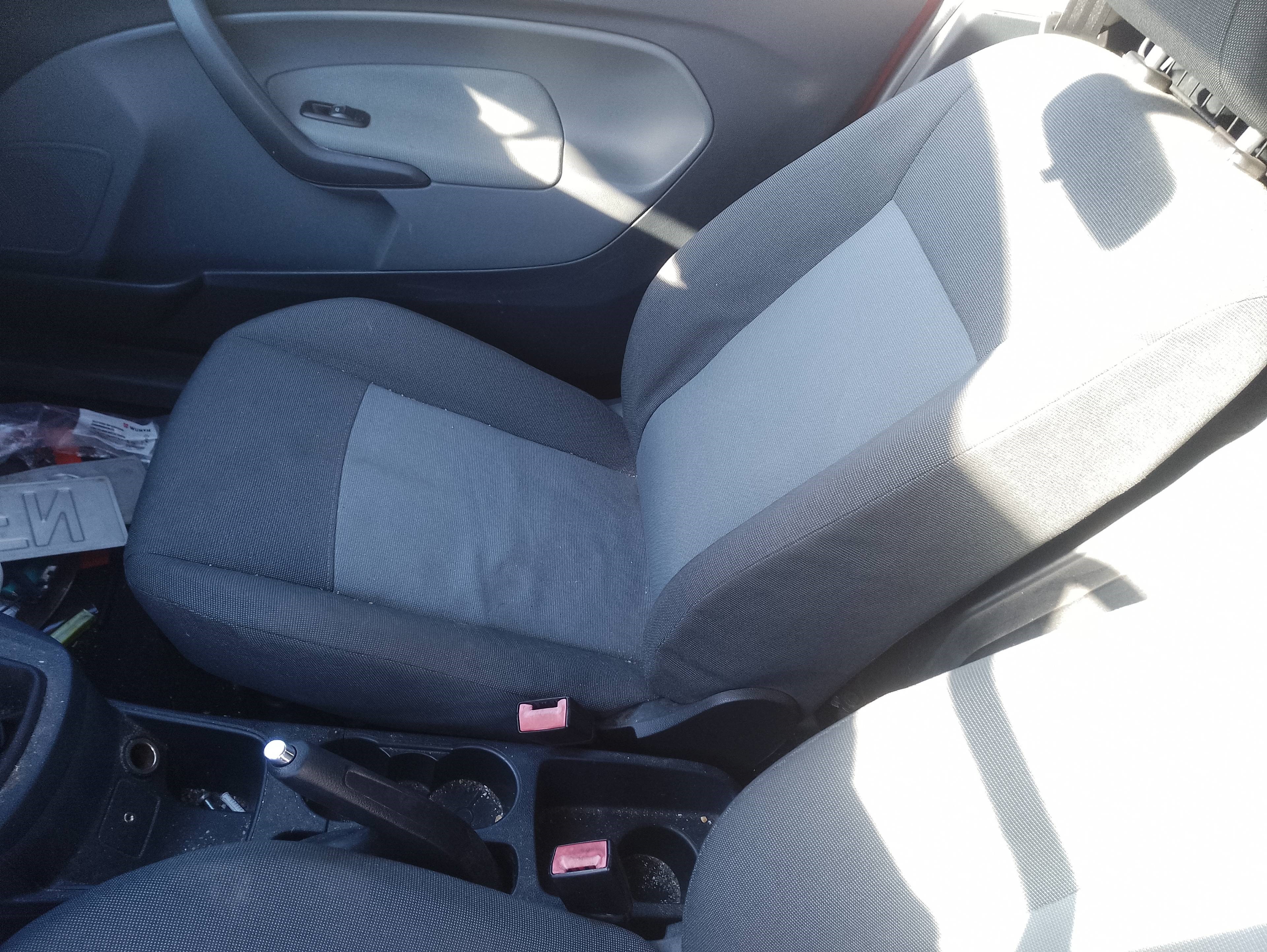 Recambio de asiento delantero derecho para ford fiesta (cb1) titanium referencia OEM IAM   