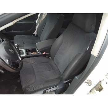 ASIENTO DELANTERO IZQUIERDO 