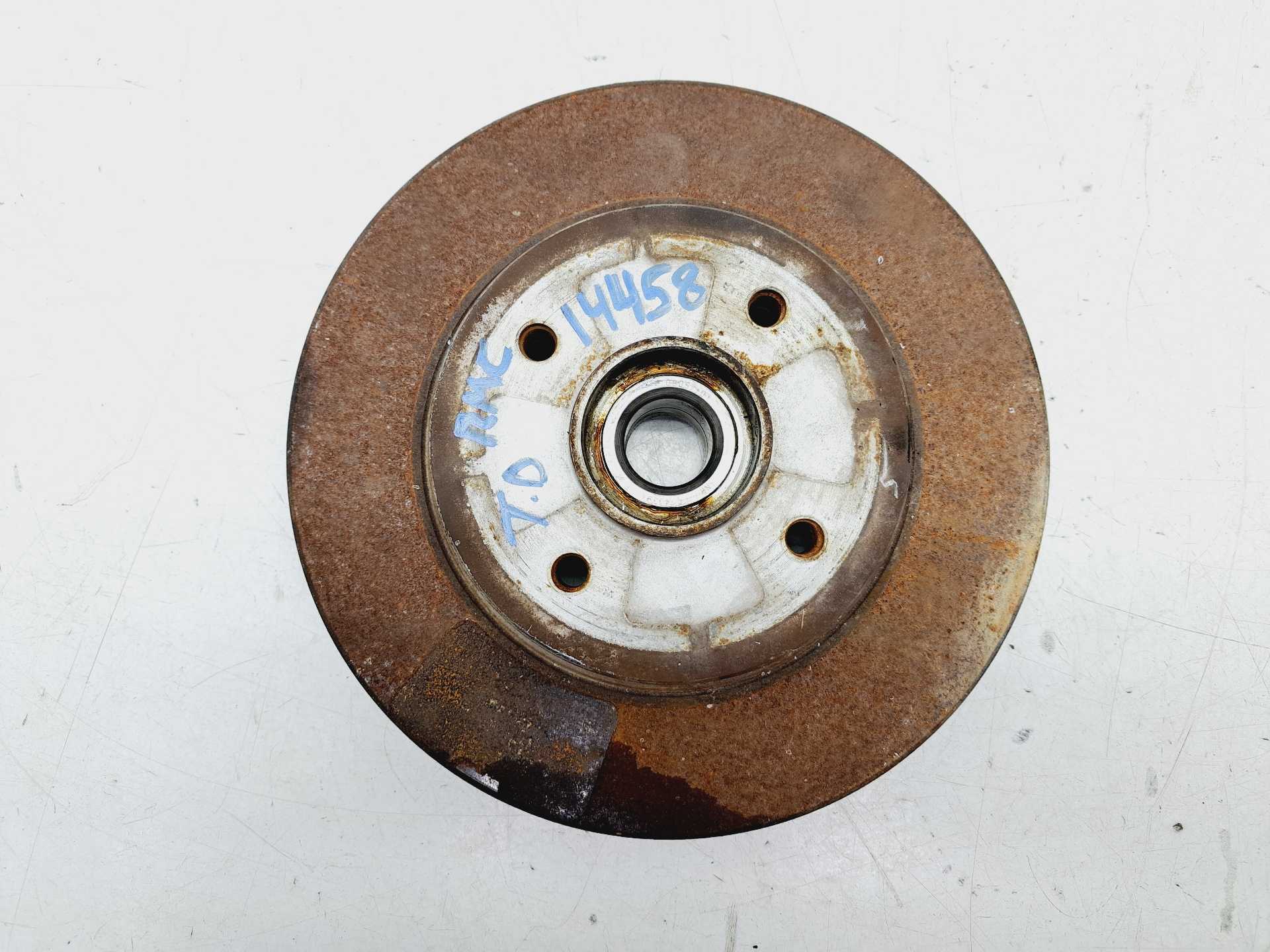 Recambio de buje trasero derecho para peugeot 308 sw sport referencia OEM IAM   