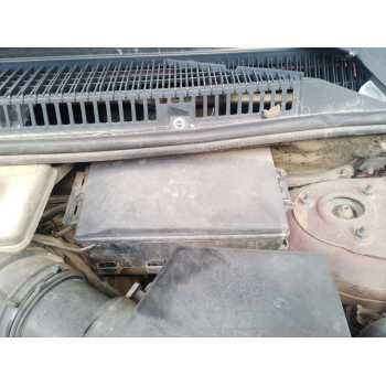 CAJA RELES / FUSIBLES 4421543 