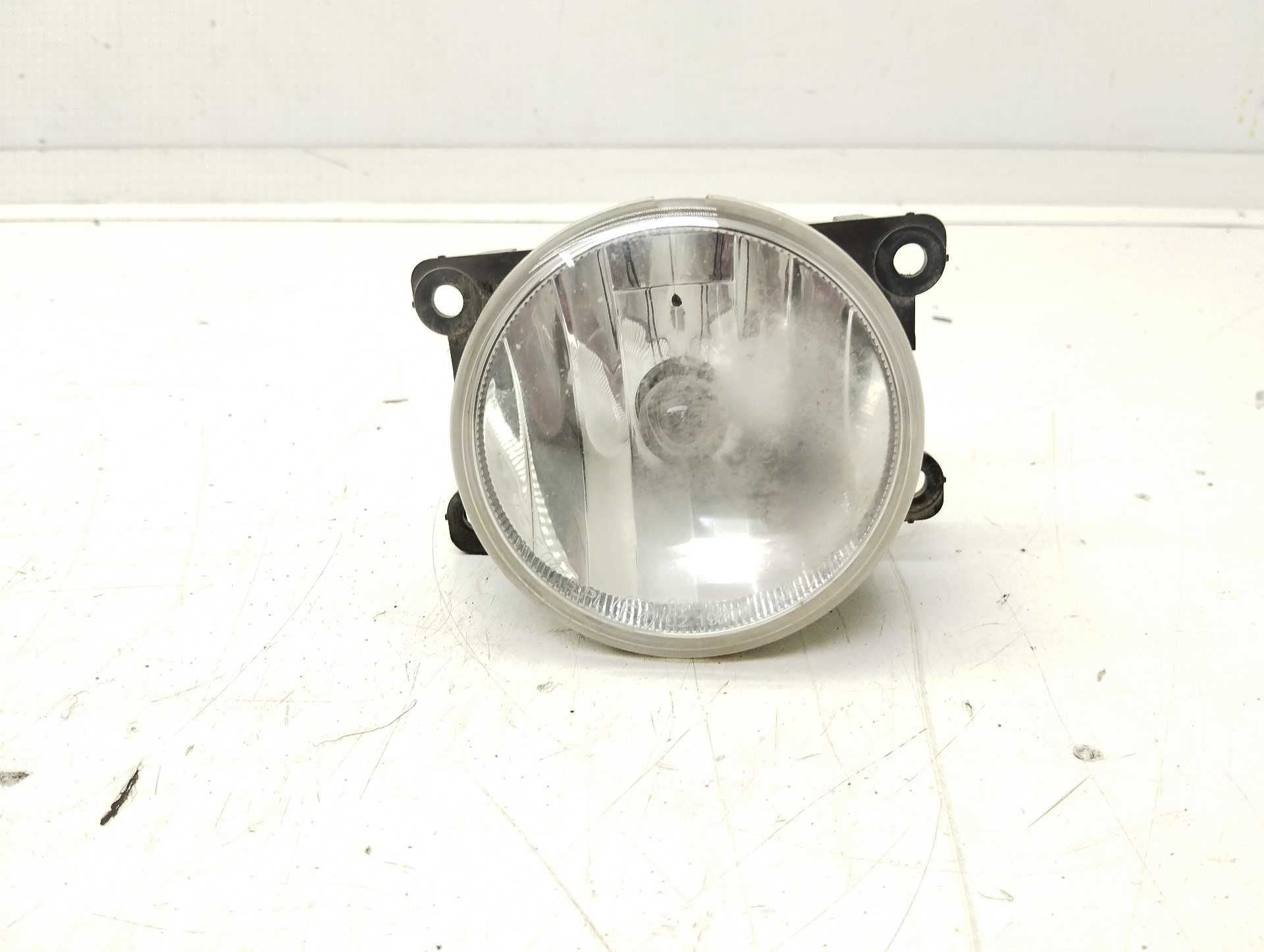 Recambio de faro antiniebla derecho para citroën c3 tonic referencia OEM IAM   