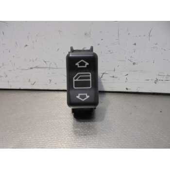 Recambio de mando elevalunas trasero derecho para mercedes-benz clase c (w202) berlina 180 (202.018) referencia OEM IAM 20282053