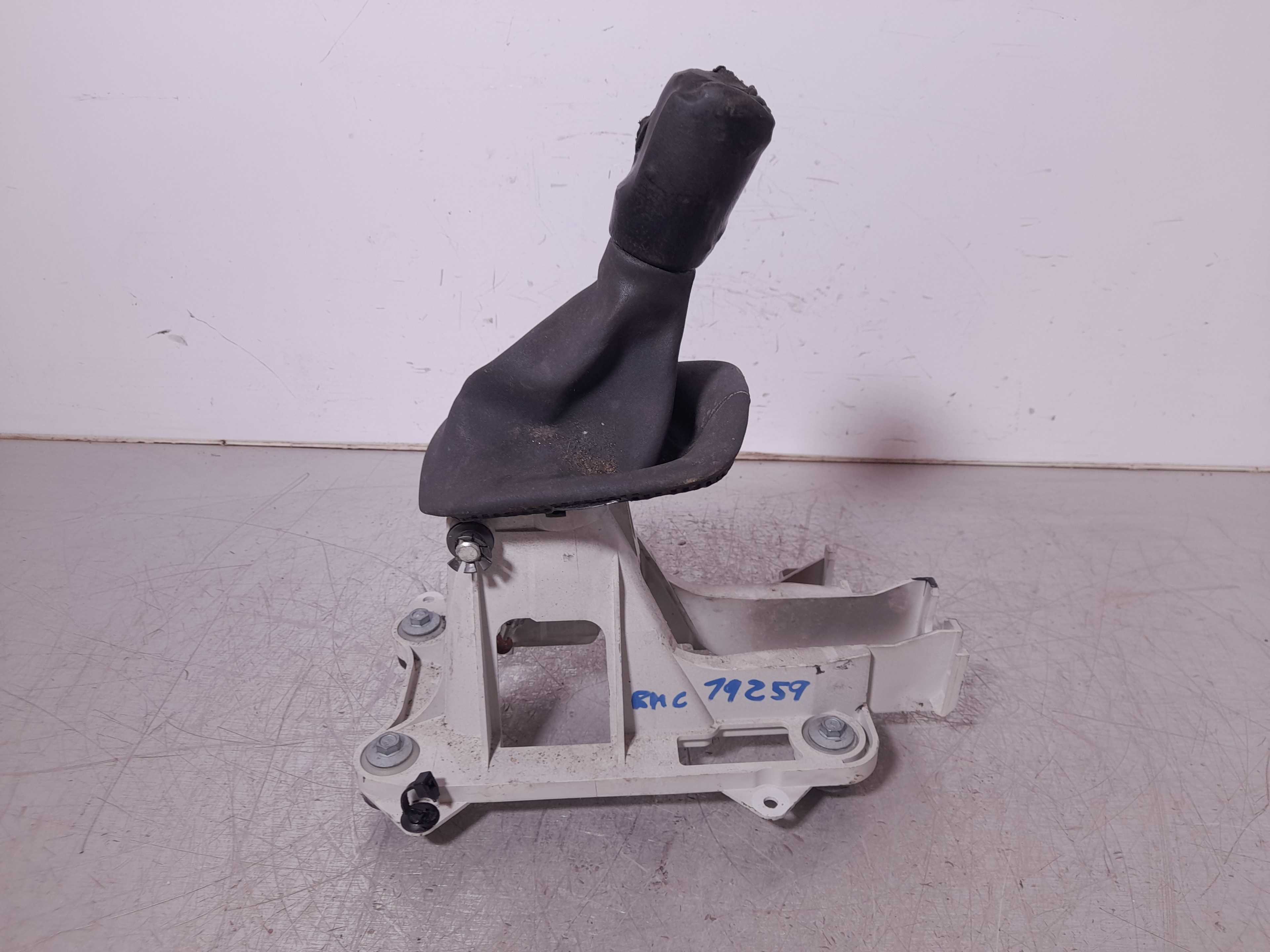 Recambio de palanca cambio para volvo s40 berlina 2.0 d kinetic referencia OEM IAM  30735291 