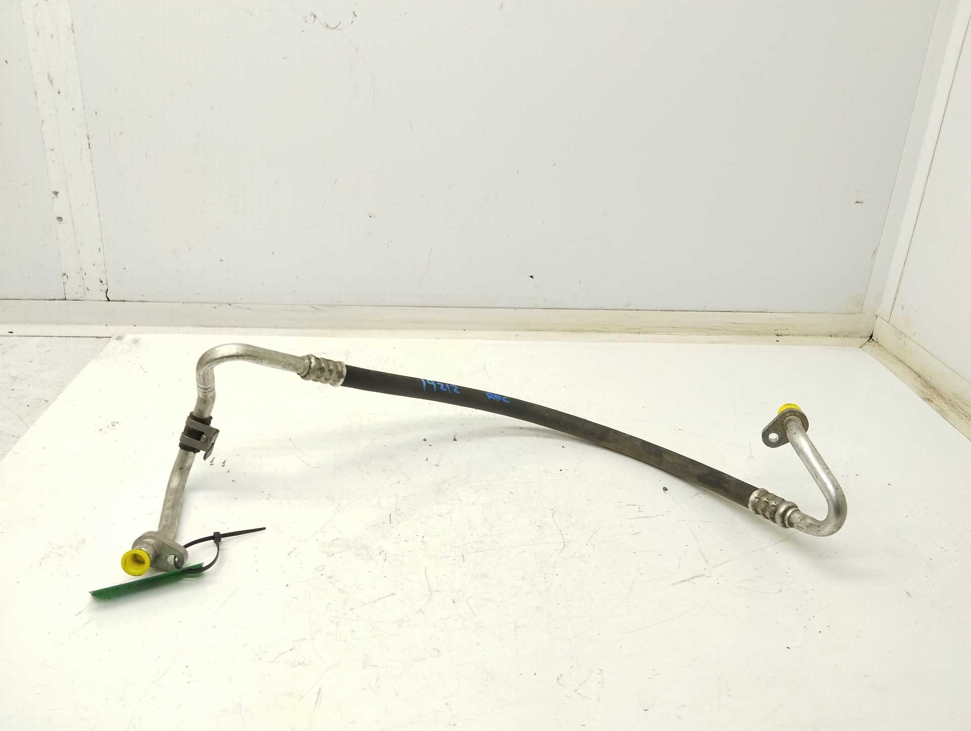 Recambio de tubos aire acondicionado para renault scenic iv black edition referencia OEM IAM 924908532R  