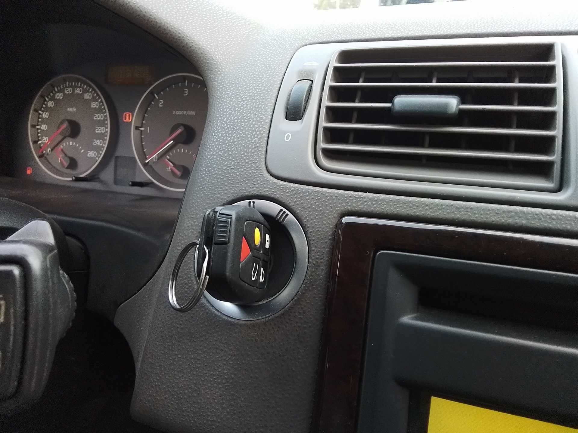 Recambio de conmutador de arranque para volvo v50 familiar 1.6 diesel cat referencia OEM IAM   