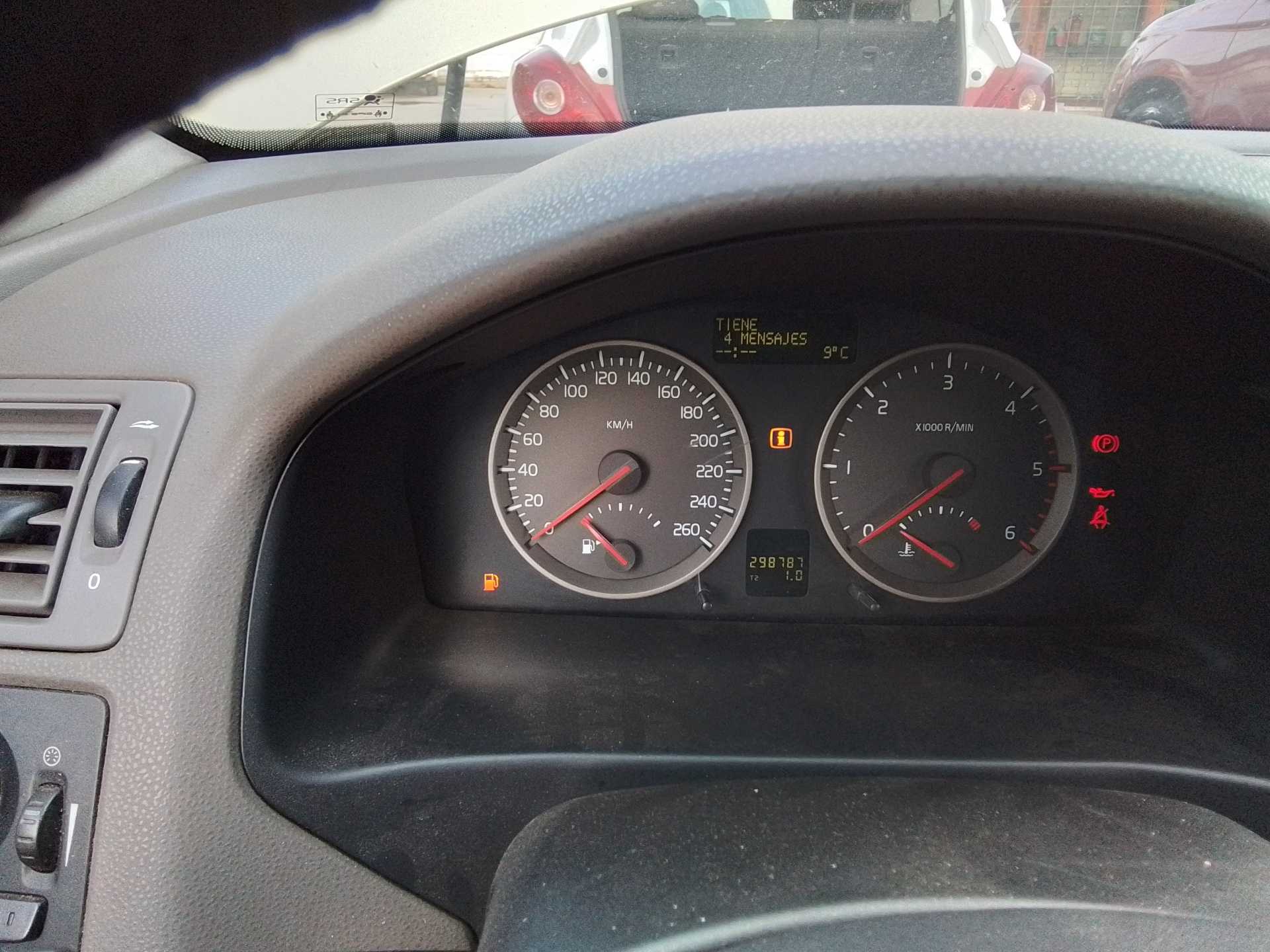 Recambio de cuadro instrumentos para volvo v50 familiar 1.6 diesel cat referencia OEM IAM   