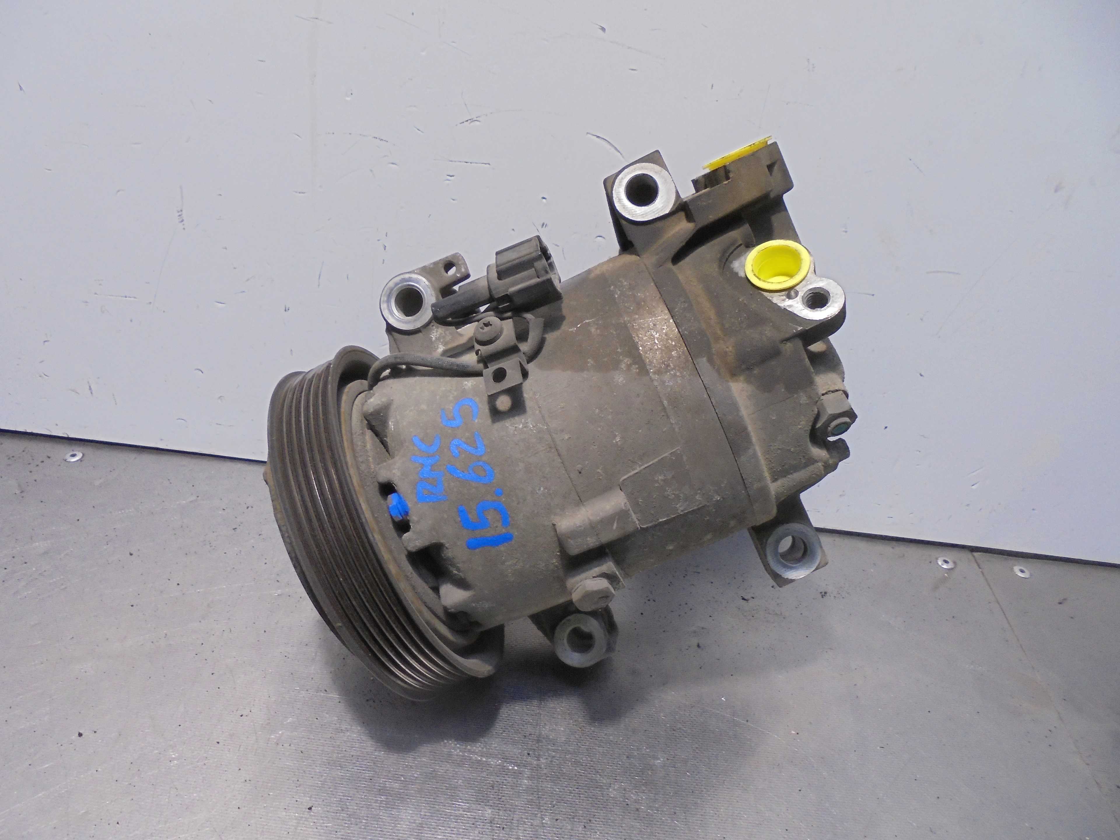 Recambio de compresor aire acondicionado para nissan almera (n16/e) 1.5 16v cat referencia OEM IAM 926009F500 CALSONIC 