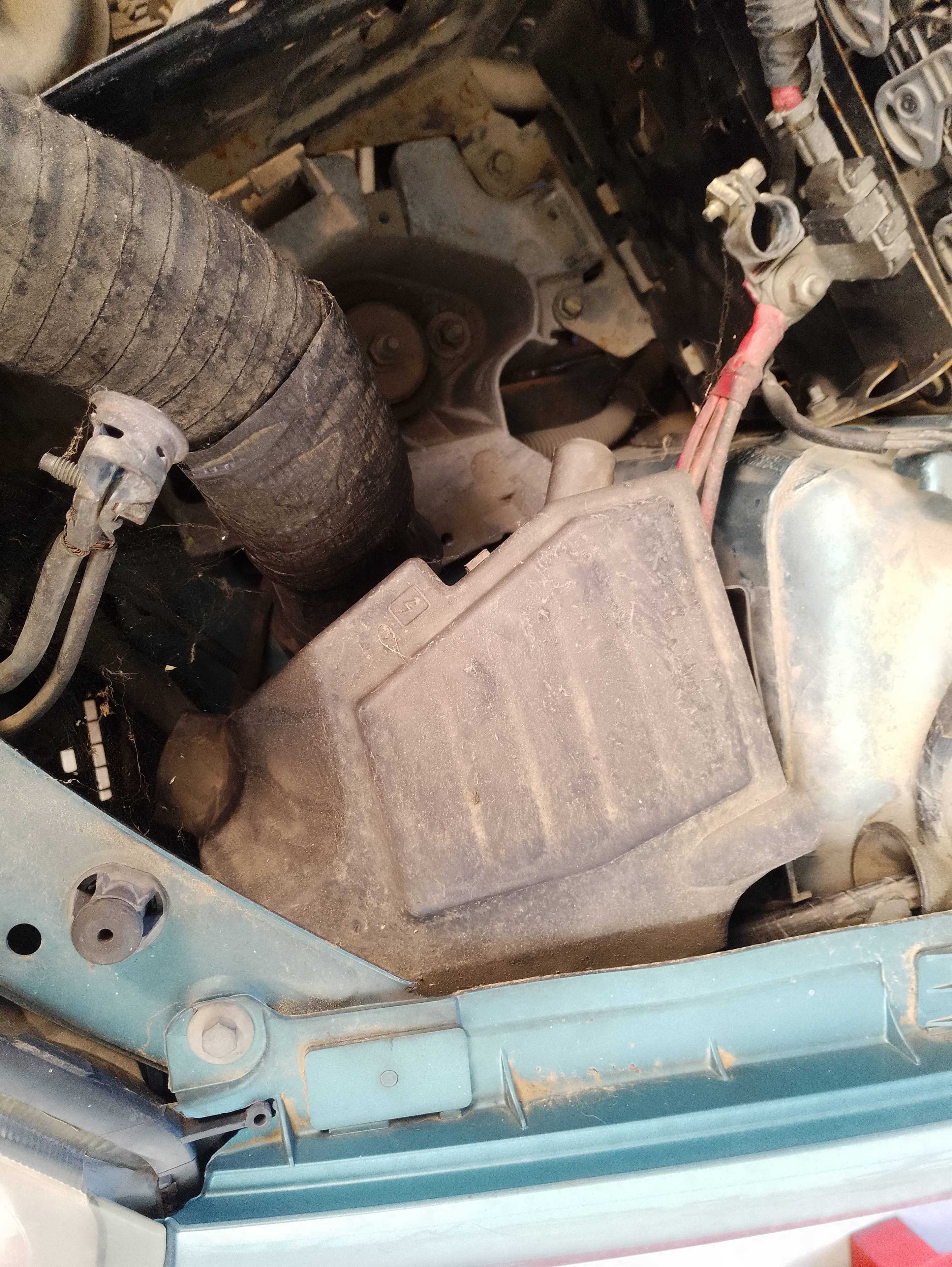 Recambio de caja reles / fusibles para renault clio ii symbol 1.5 dci authentique referencia OEM IAM   
