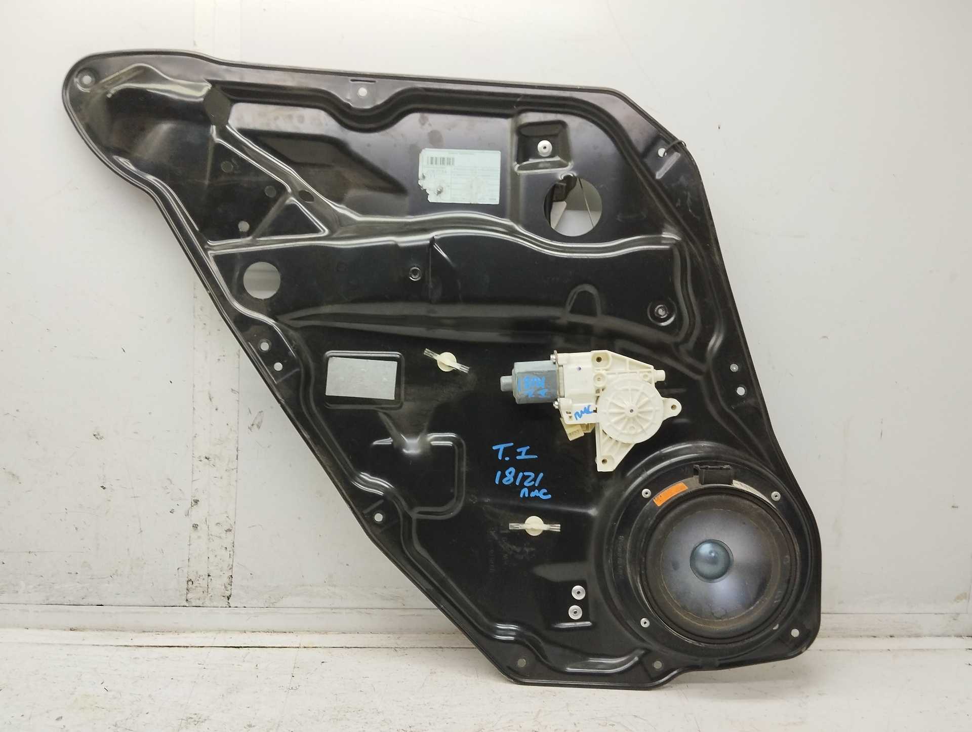 Recambio de elevalunas trasero izquierdo para mercedes-benz clase m (w164) 3.0 cdi cat referencia OEM IAM A1697302135  