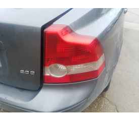 PILOTO TRASERO DERECHO 30698913 