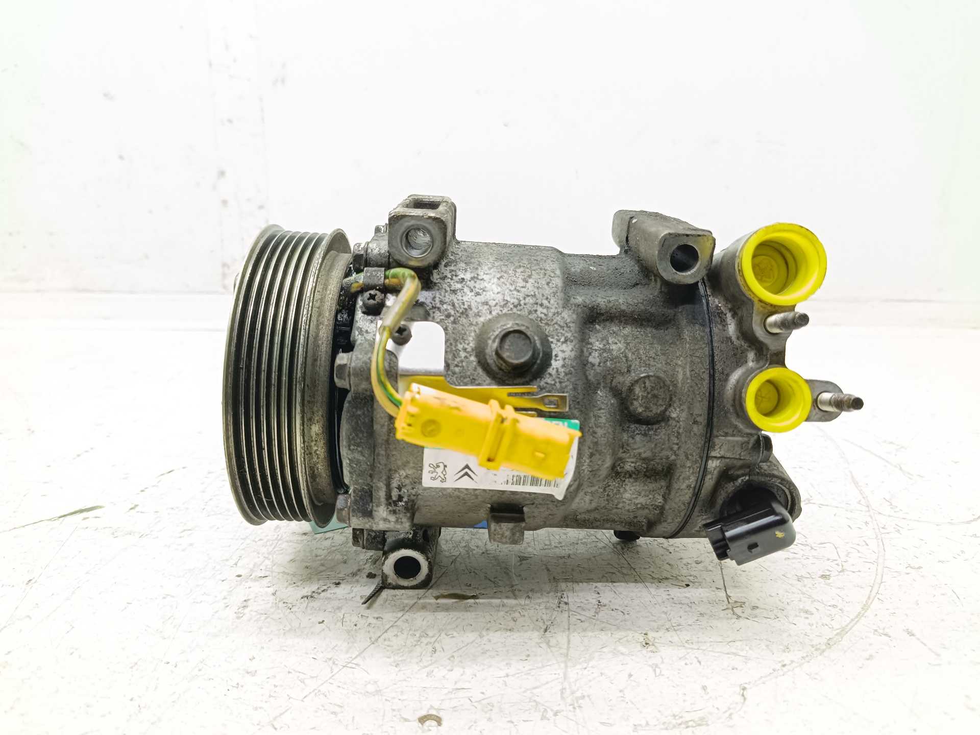 Recambio de compresor aire acondicionado para peugeot 407 sr sport referencia OEM IAM 9683003080  