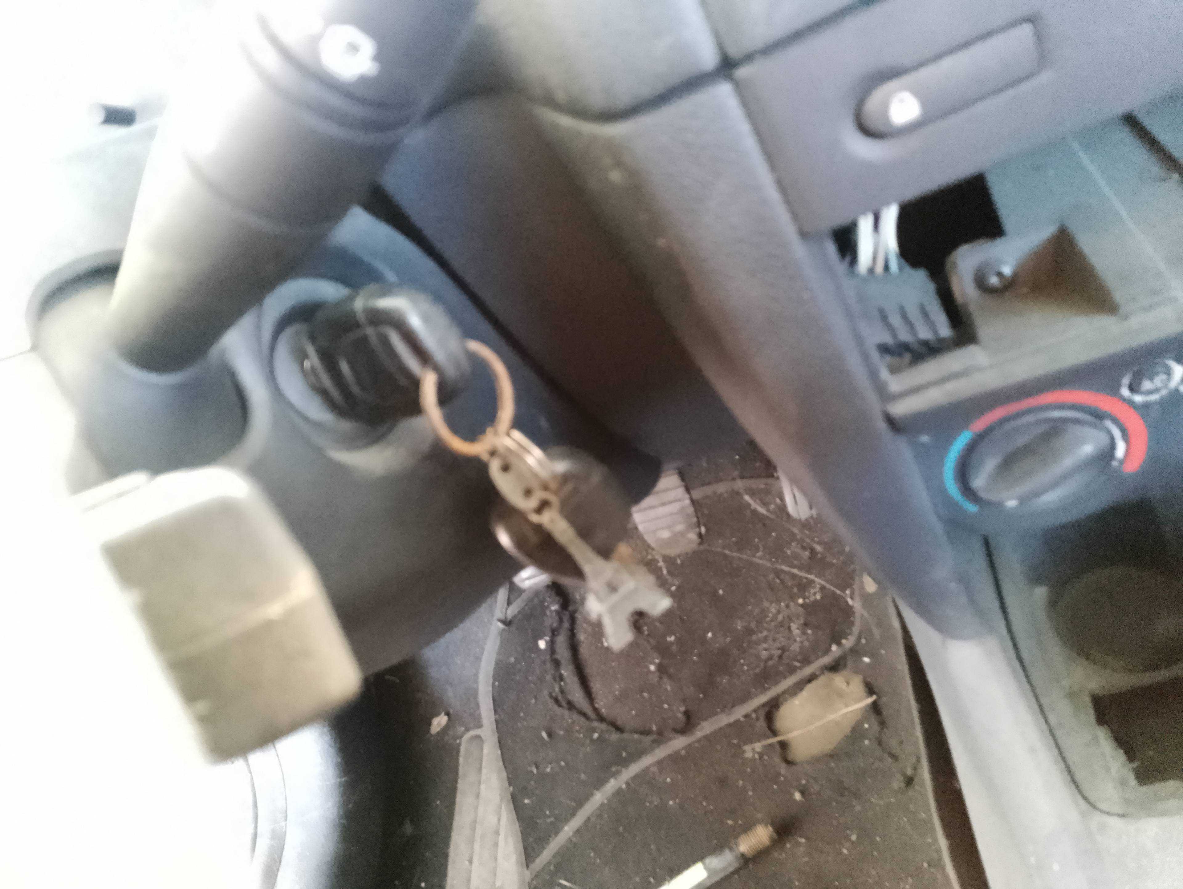 Recambio de conmutador de arranque para renault clio ii symbol 1.5 dci authentique referencia OEM IAM   