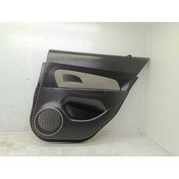Recambio de guarnecido puerta trasera derecha para chevrolet cruze 2.0 diesel cat referencia OEM IAM 96940778  