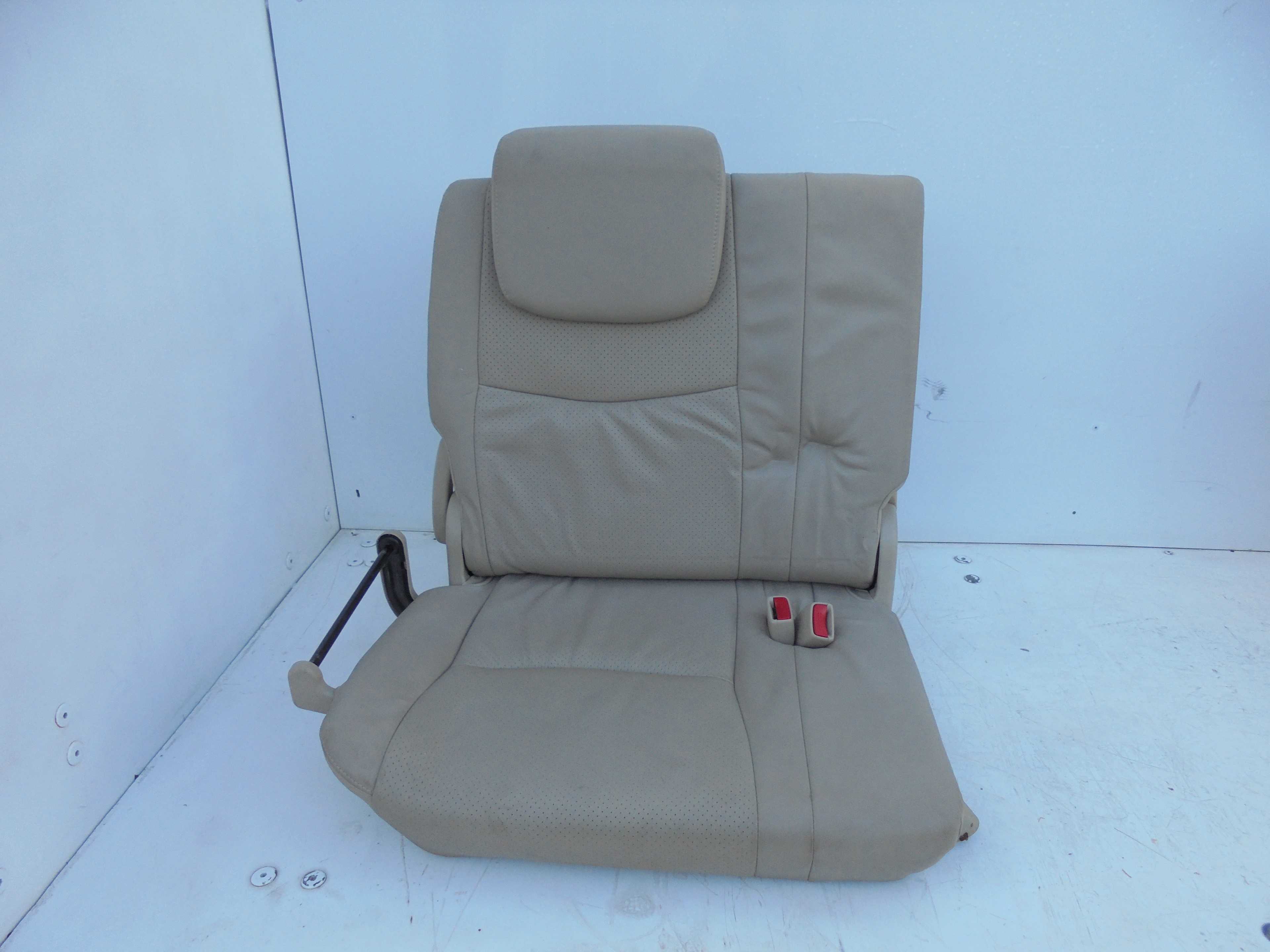 Recambio de asientos trasero derecho para toyota land cruiser (j12) 3.0 turbodiesel referencia OEM IAM   