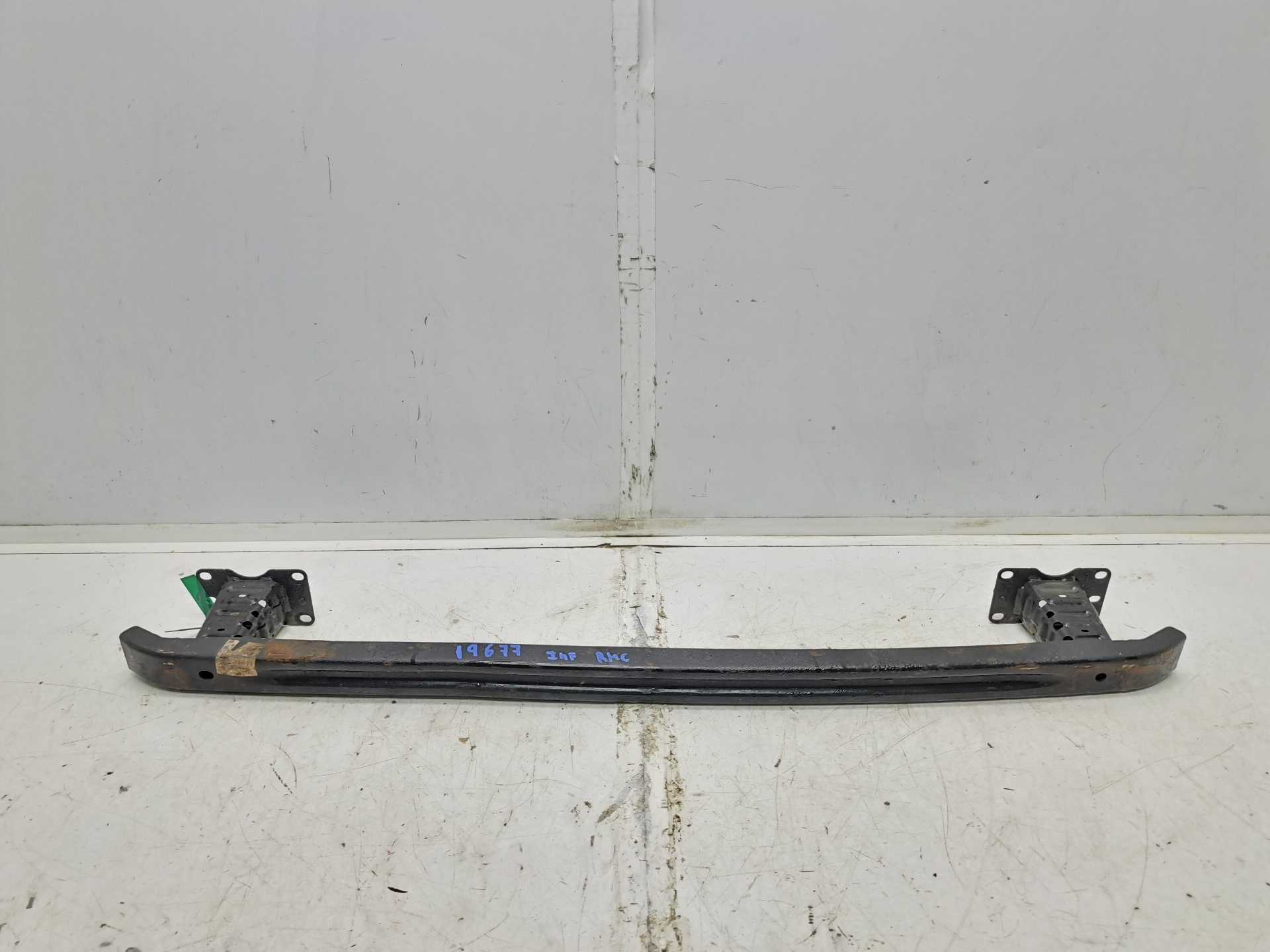 Recambio de travesaño inferior para peugeot 407 sr sport referencia OEM IAM   