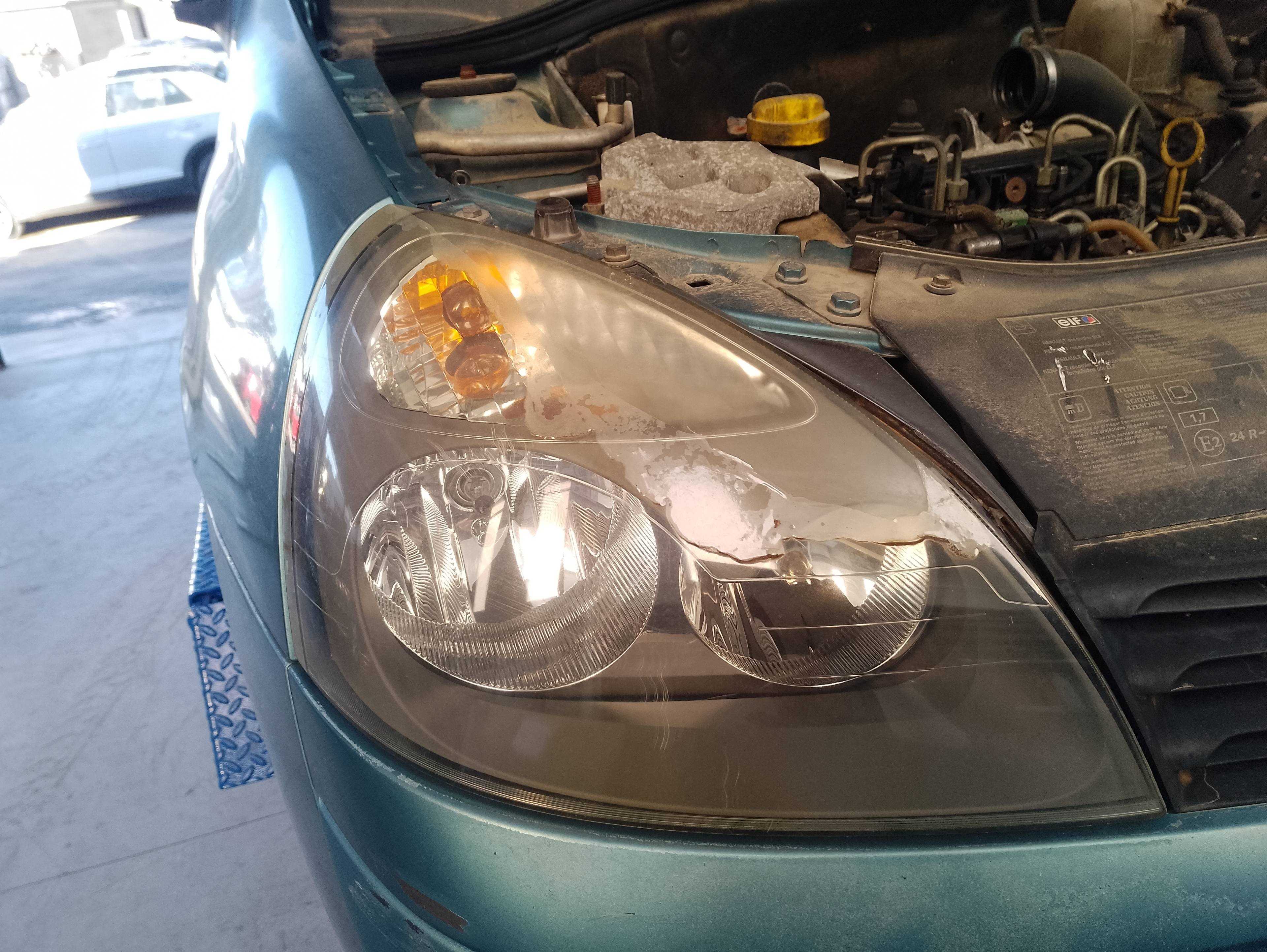 Recambio de faro derecho para renault clio ii symbol 1.5 dci authentique referencia OEM IAM   