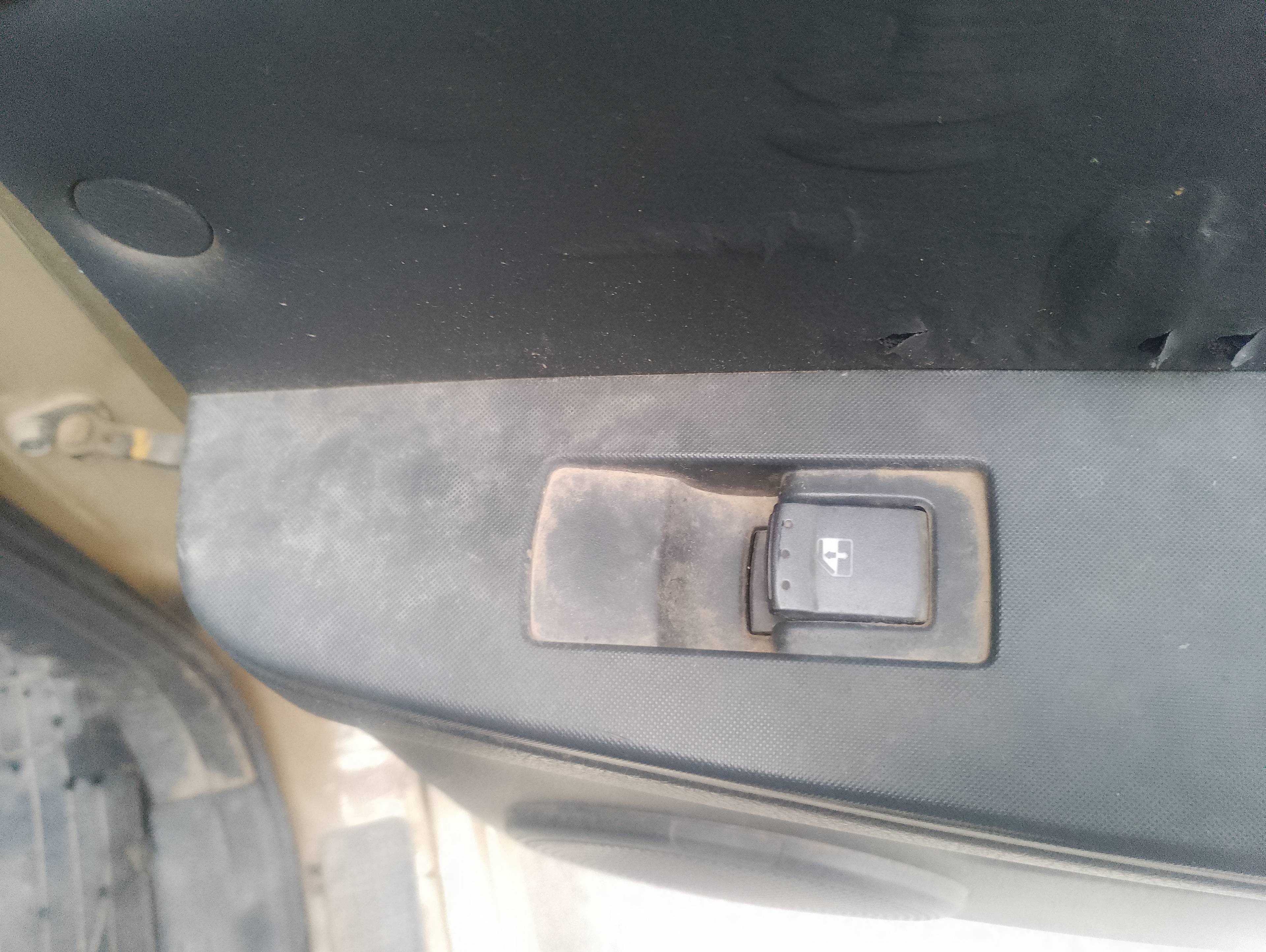 Recambio de mando elevalunas trasero derecho para ssangyong kyron 200 xdi limited referencia OEM IAM   