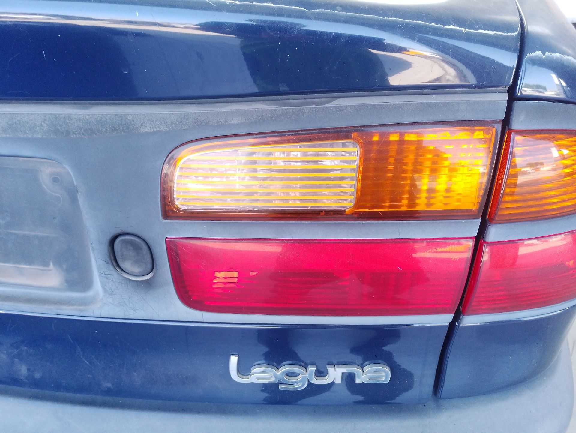 Recambio de piloto porton trasero derecho para renault laguna i (b56_, 556_) 1.9 dti (b56j) referencia OEM IAM   
