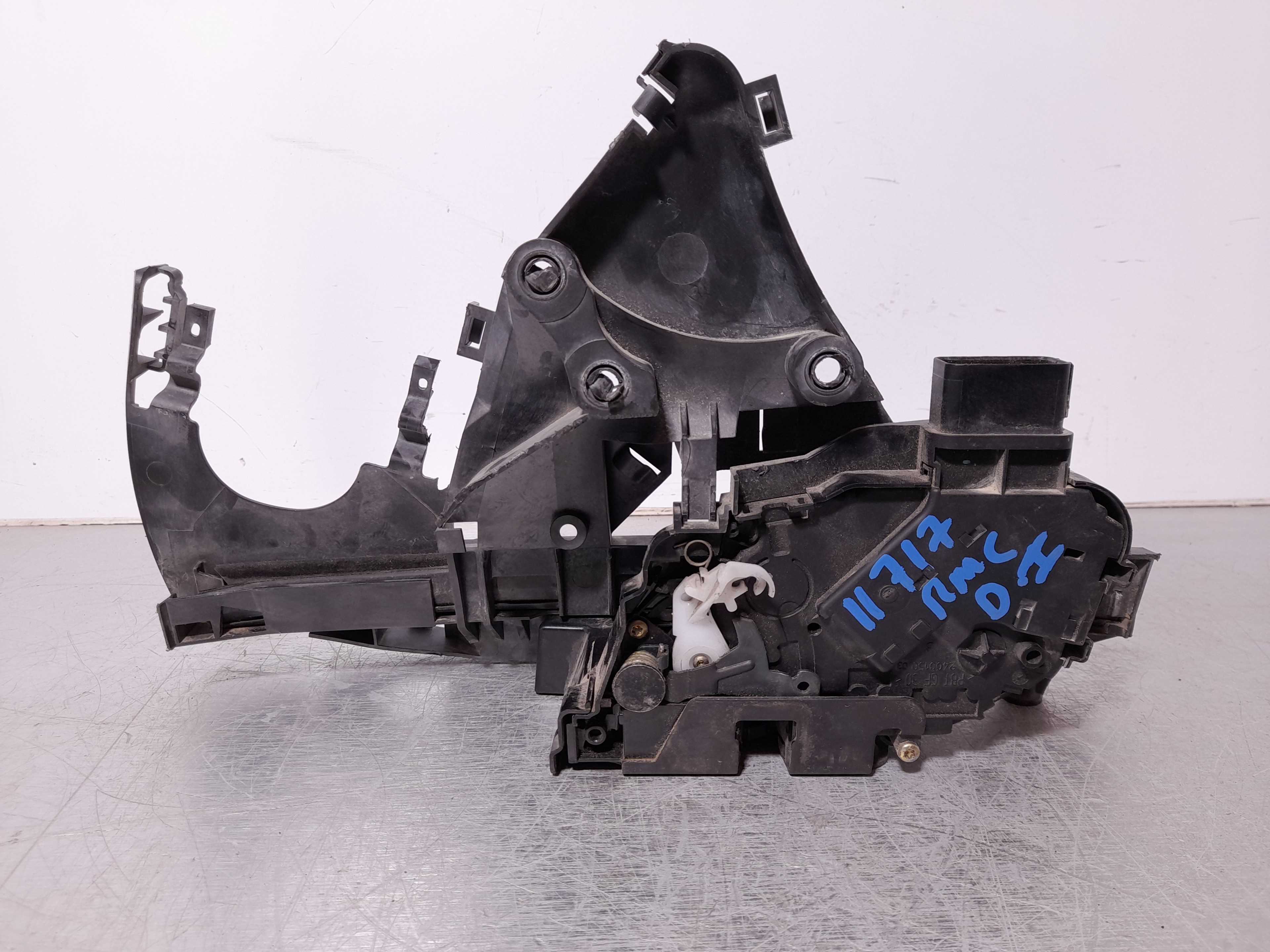 Recambio de cerradura puerta delantera izquierda para volvo s40 berlina 2.0 16v referencia OEM IAM 240015003  