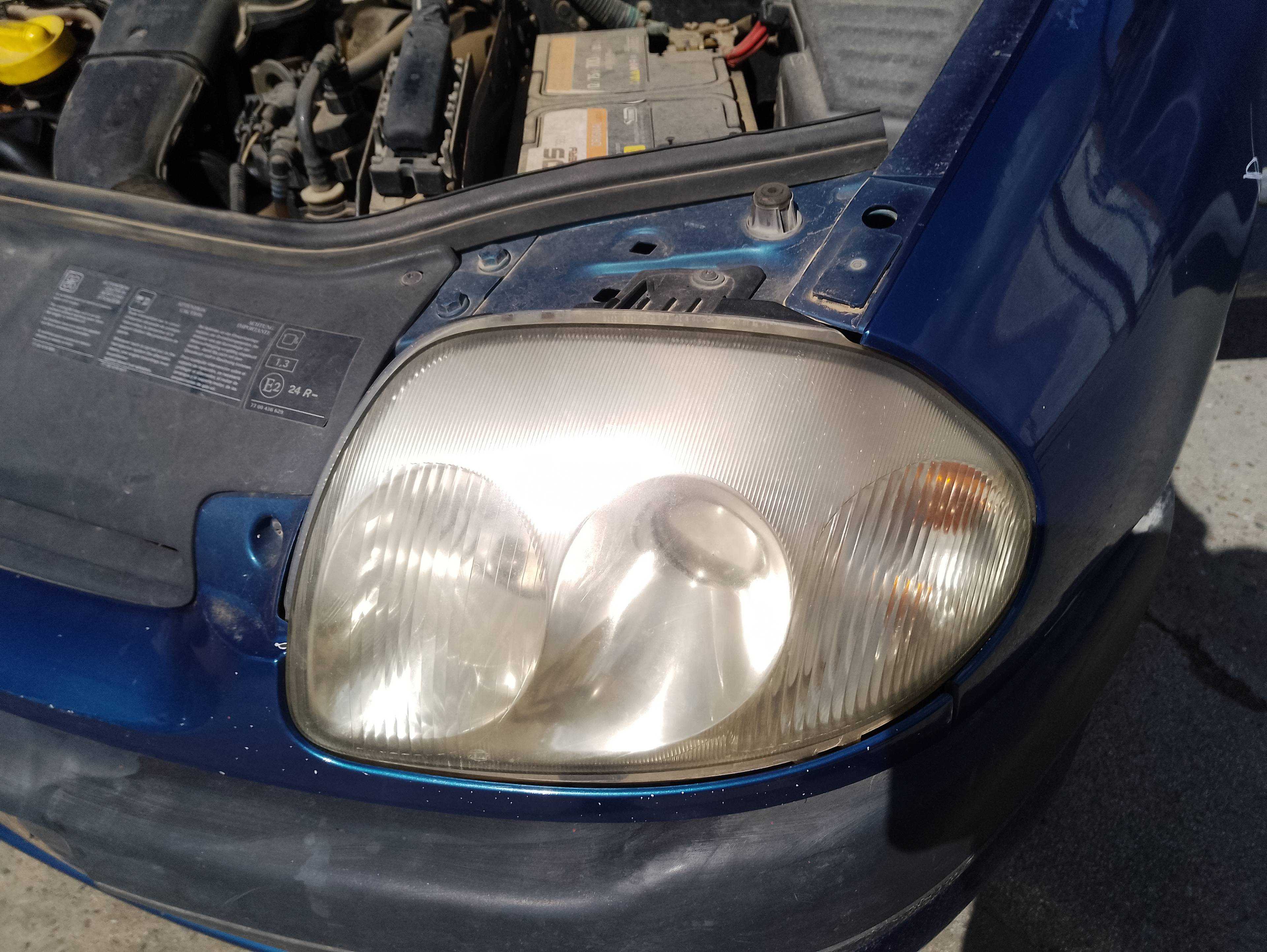 Recambio de faro izquierdo para renault clio ii fase i (b/cbo) 1.9 d mtv referencia OEM IAM   
