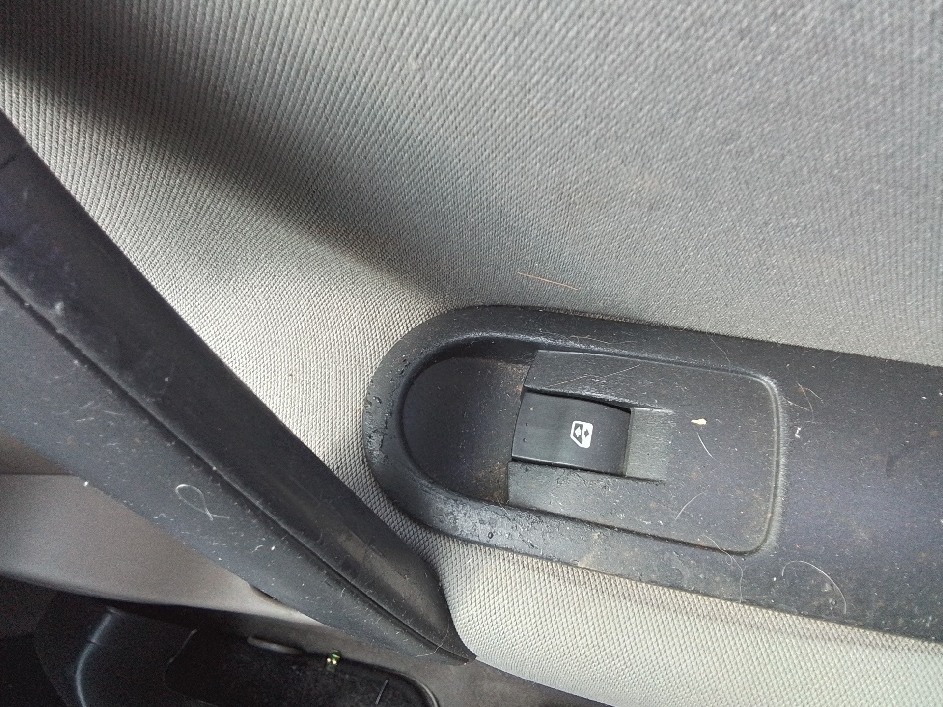 Recambio de mando elevalunas delantero derecho para renault scenic ii authentique referencia OEM IAM   