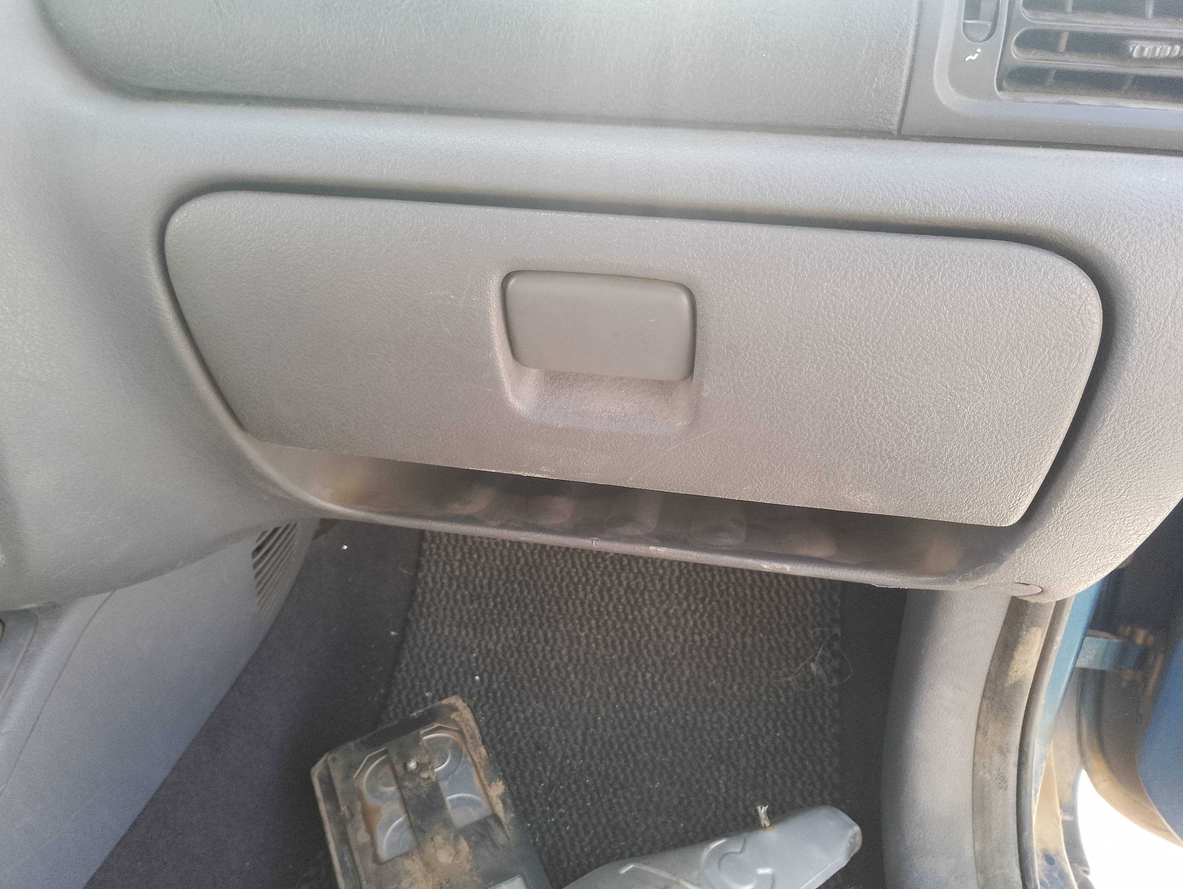Recambio de guantera para renault clio ii fase i (b/cbo) 1.9 d mtv referencia OEM IAM   
